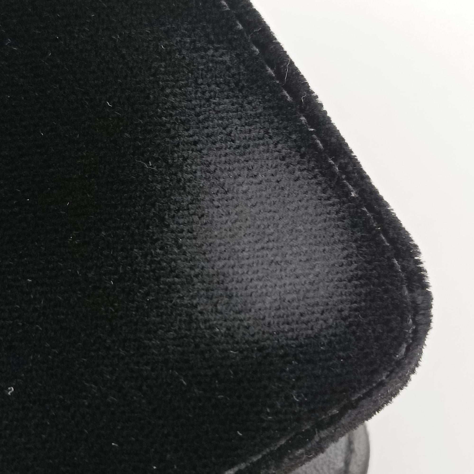 BOY CHANEL Black velour A67085 21399142ボーイシャネル ブラック ベロア A67085 21399142