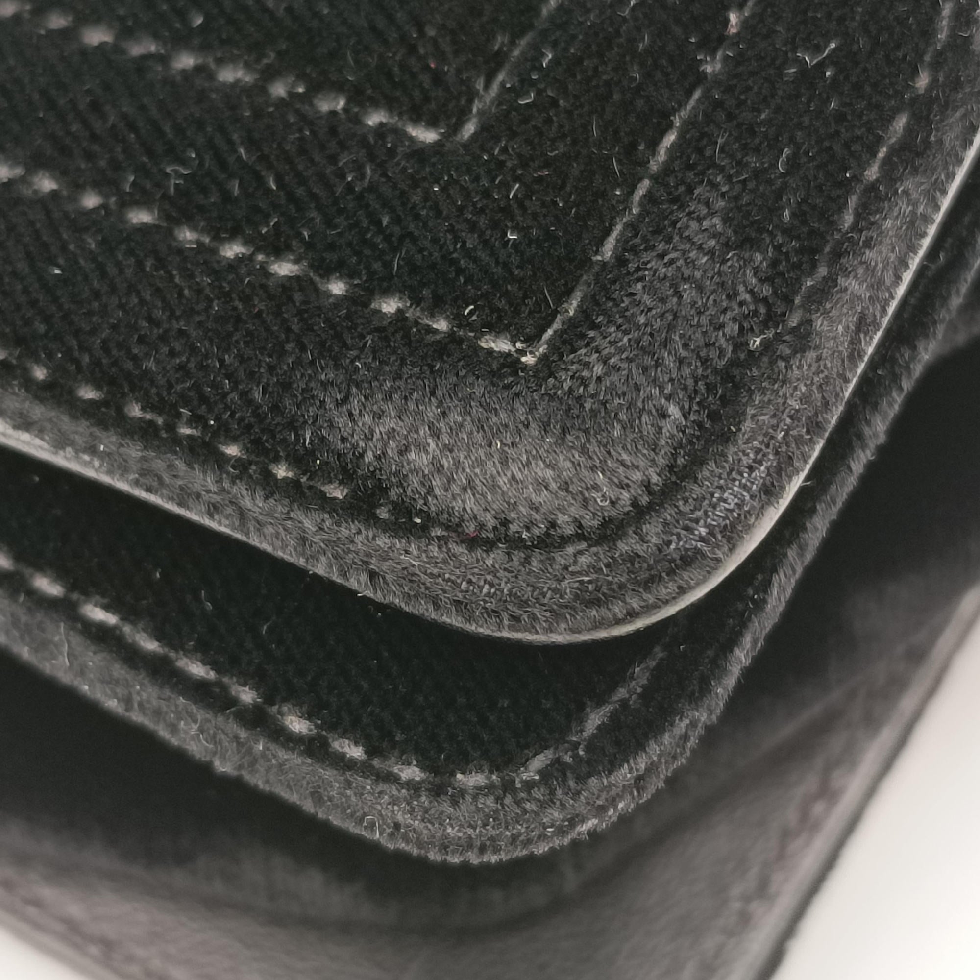 BOY CHANEL Black velour A67085 21399142ボーイシャネル ブラック ベロア A67085 21399142