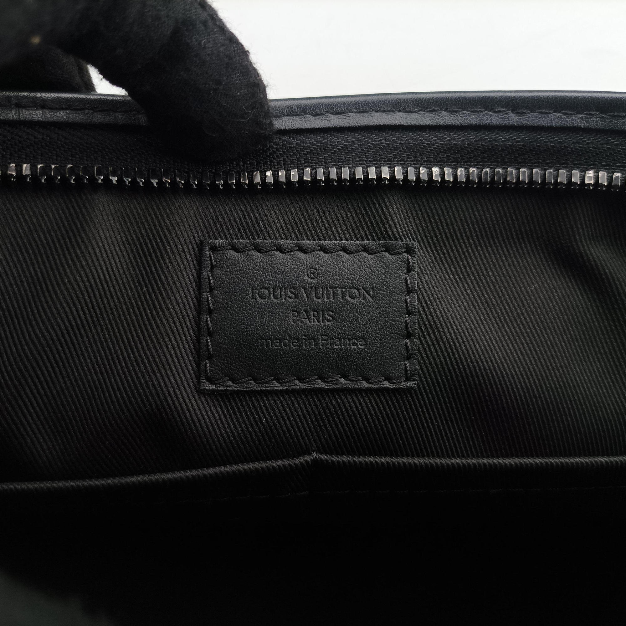 Messenger Voyage Noir Aerogram M59329 IC Chipメッセンジャー ヴォワヤージュ ノワール アエログラム M59329 ICチップ