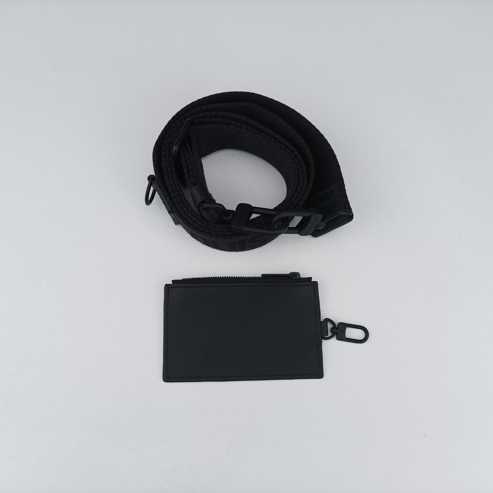 Messenger Voyage Noir Aerogram M59329 IC Chipメッセンジャー ヴォワヤージュ ノワール アエログラム M59329 ICチップ