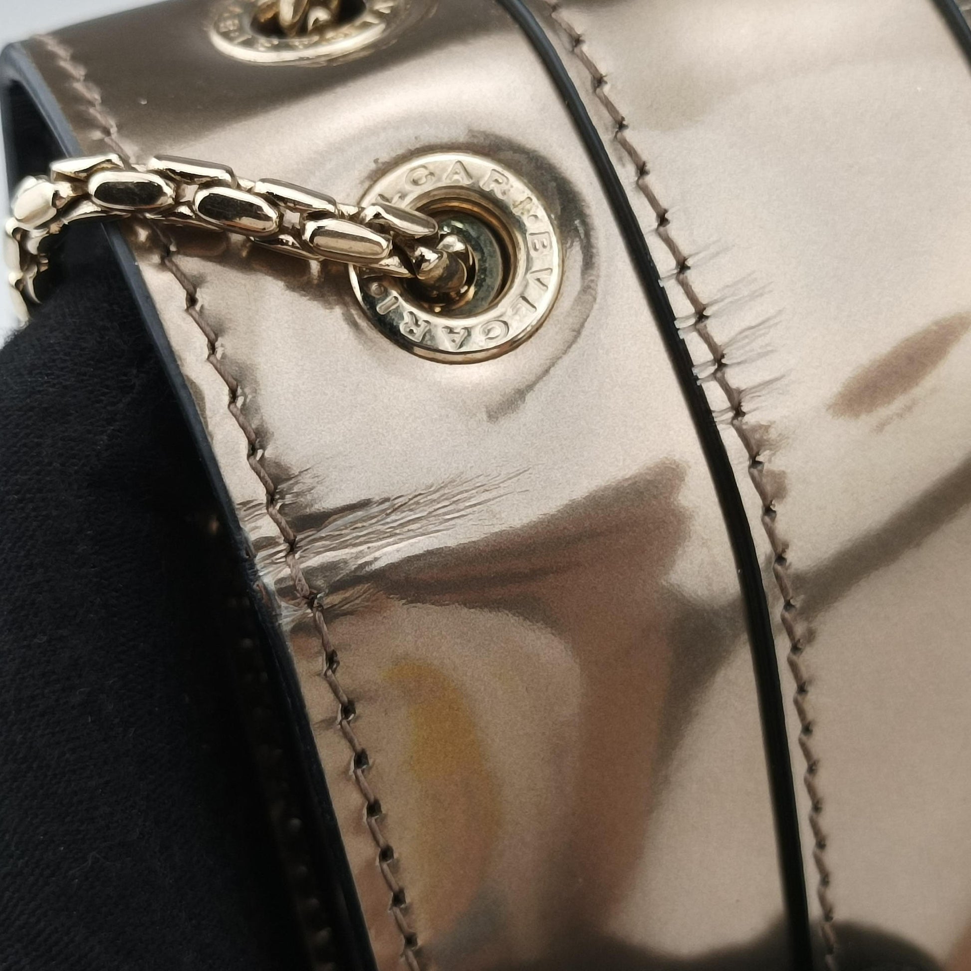 SERPENTI FOREVER Golden Enamel AC.B17.39794セルペンティ フォーエバー ゴールド エナメル AC.B17.39794