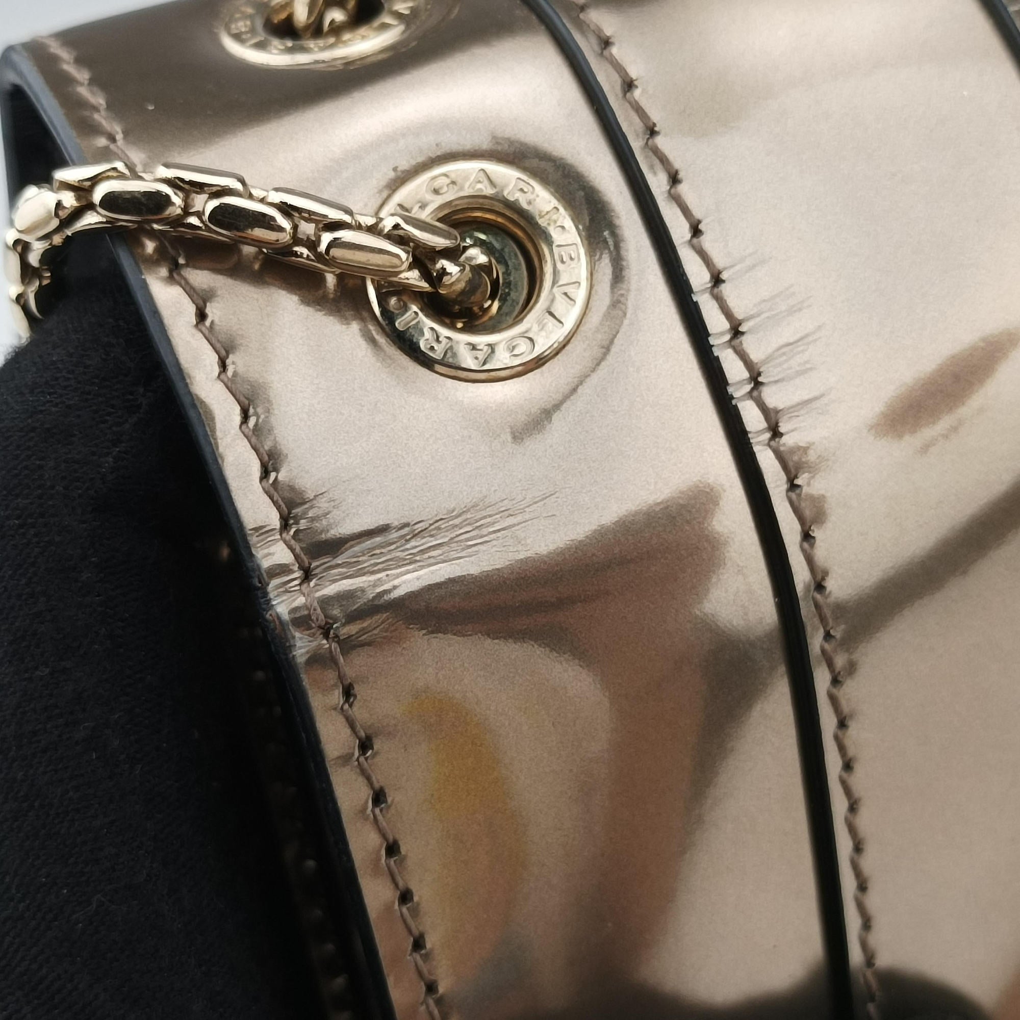 SERPENTI FOREVER Golden Enamel AC.B17.39794セルペンティ フォーエバー ゴールド エナメル AC.B17.39794