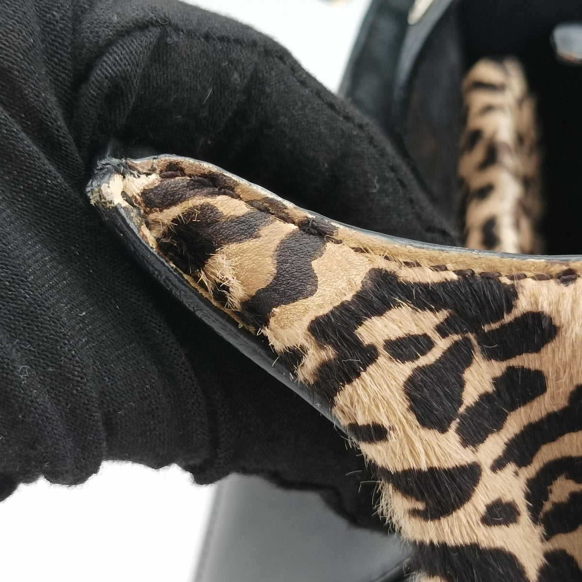 Serpenti Scaglie Black × Leopard Pattern Pony × Leather EK.F14.37787セルペンティ スカリエ ブラック × レオパード柄 ハラコ×レザー EK.F14.37787
