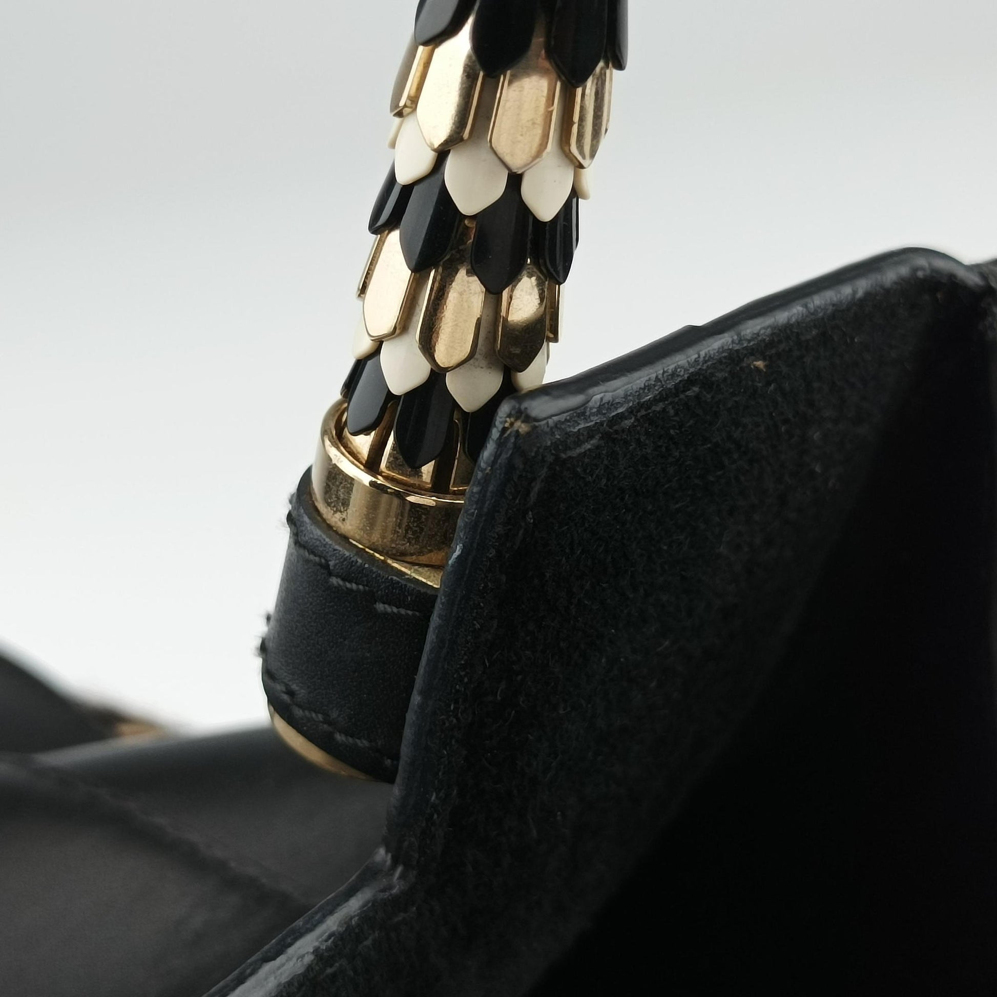 Serpenti Scaglie Black × Leopard Pattern Pony × Leather EK.F14.37787セルペンティ スカリエ ブラック × レオパード柄 ハラコ×レザー EK.F14.37787