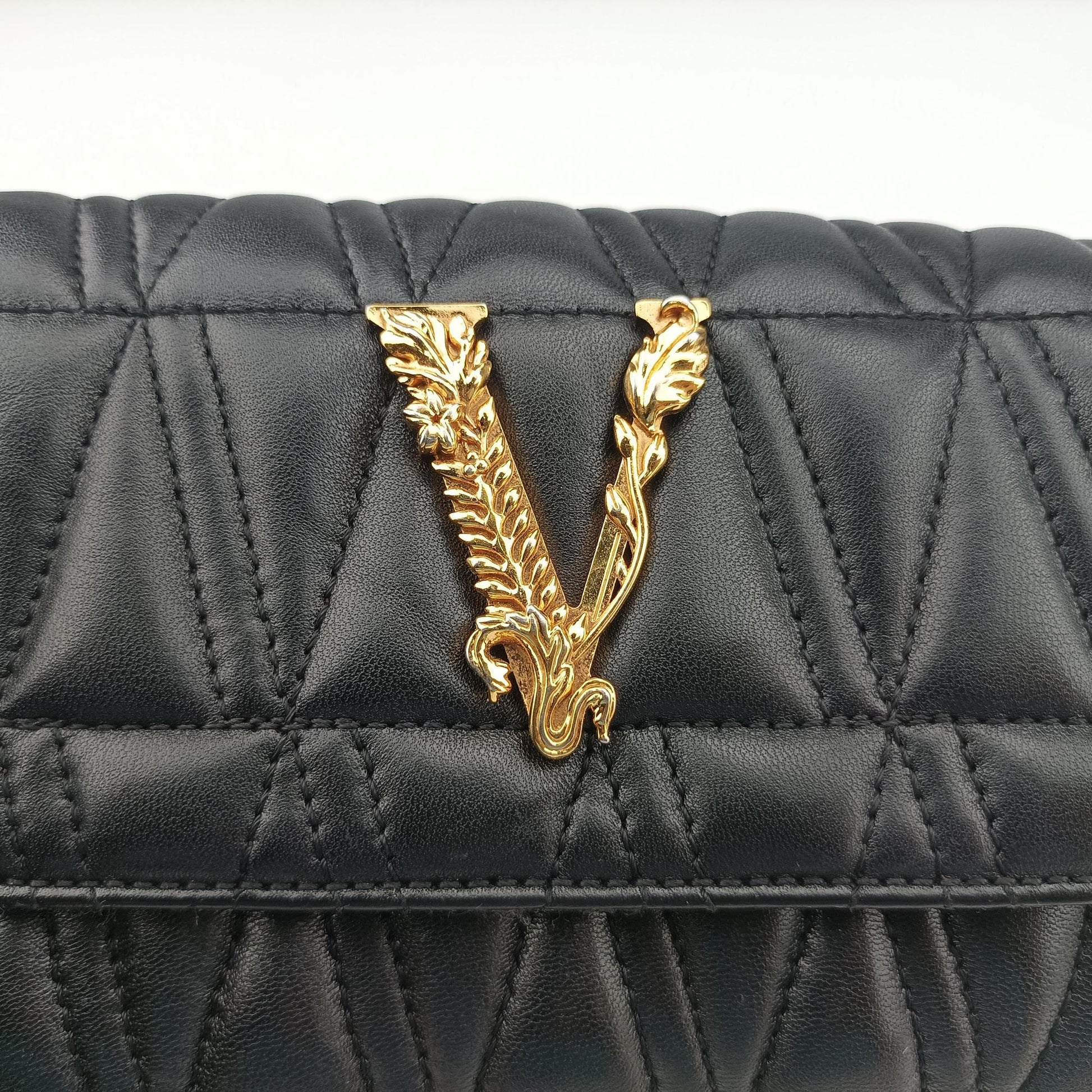 Virtus Black Leather ヴィルトゥス ブラック レザー 
