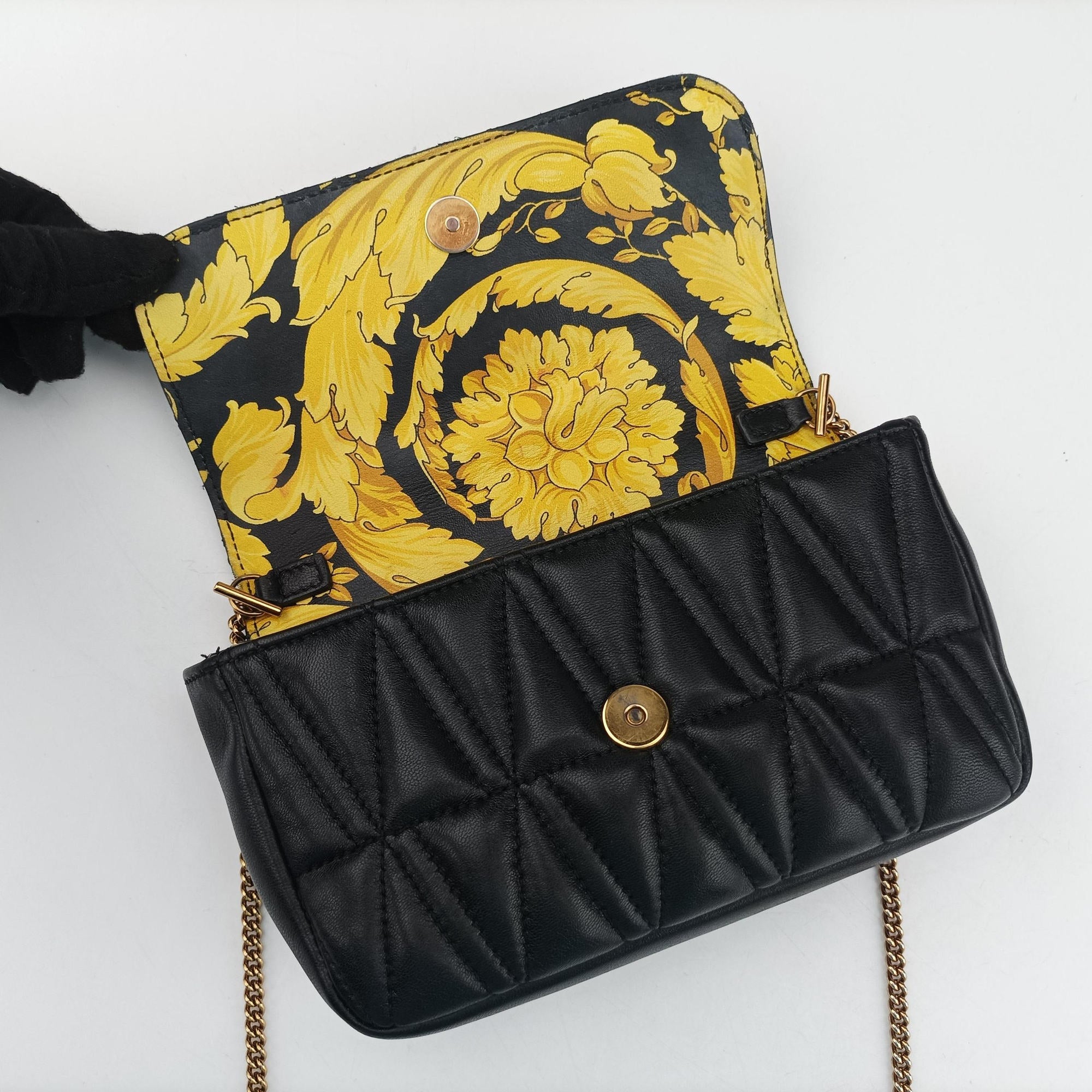 Virtus Black Leather ヴィルトゥス ブラック レザー 