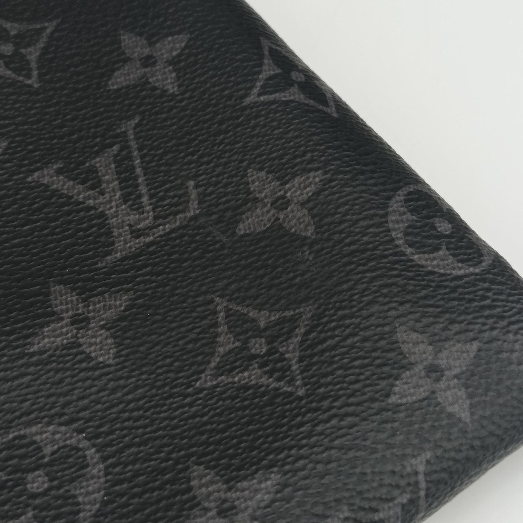 Pochette Voyage MM Pacific Blue Monogram Eclipse PVC Coated Canvas M61692 TN4148ポシェット・ヴォワヤージュMM パシフィック・ブルー モノグラム・エクリプスPVCコーティングキャンバス M61692 TN4148
