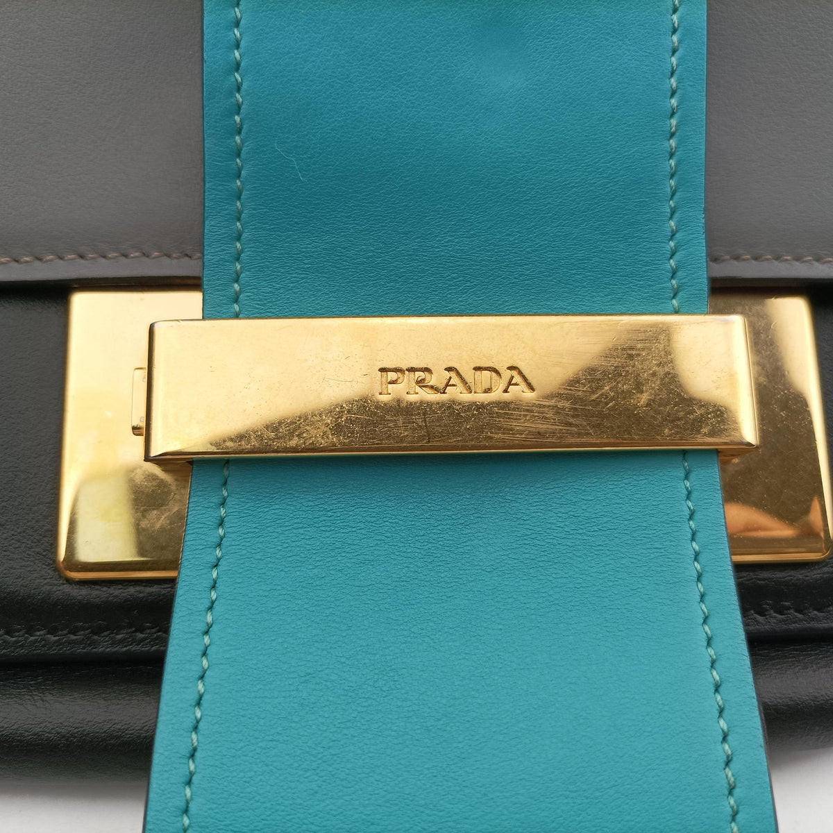 Secondhand Prada Plex Ribbon black×green×grey Leather 1BD067 shoulderbag | stylenewstar