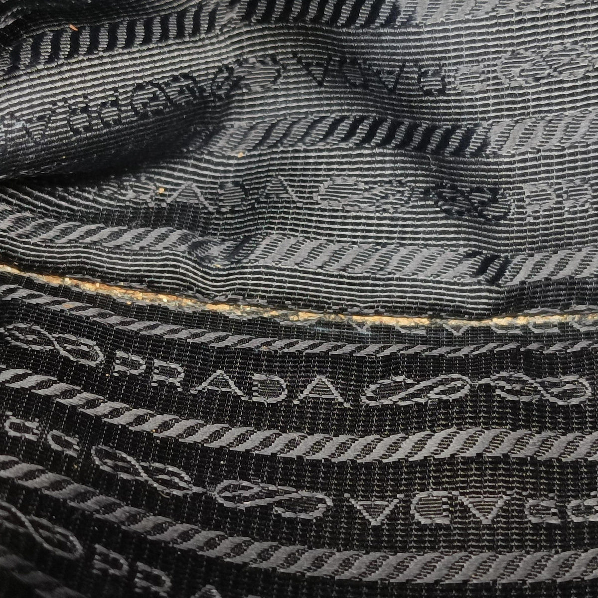 Secondhand Prada Plex Ribbon black×green×grey Leather 1BD067 shoulderbag | stylenewstar