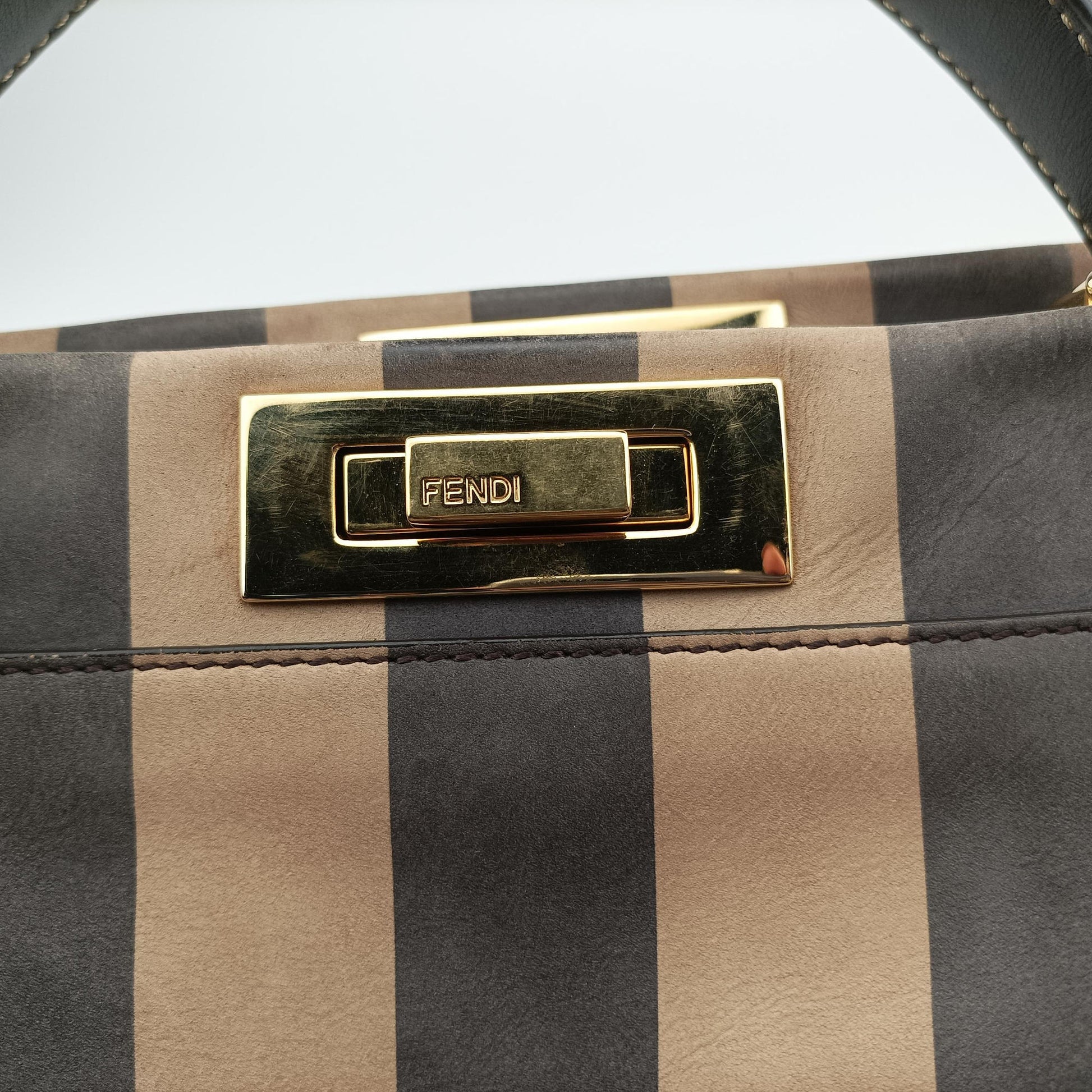 PEEKABOO Tobacco Brown × Black Nubuck Leather × Smooth Leather 8BN290 8BN290-AAF5-208-3262ピーカブー タバコブラウン × ブラック ヌバックレザー × スムースレザー 8BN290 8BN290-AAF5-208-3262