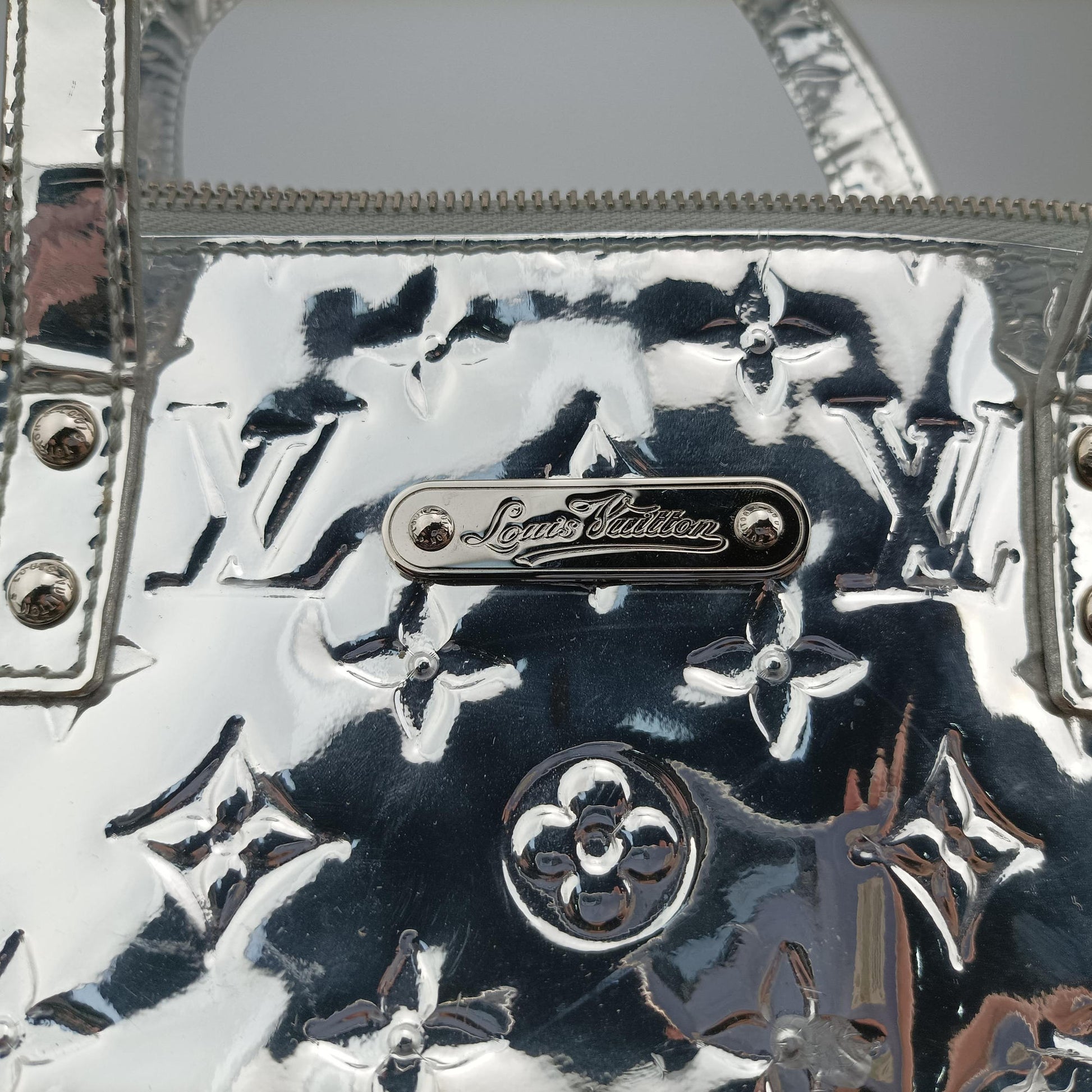 Bellevue PM Silver Monogram Miroir M95759 FO0018ベルヴュー PM シルバー モノグラム ミロワール M95759 FO0018