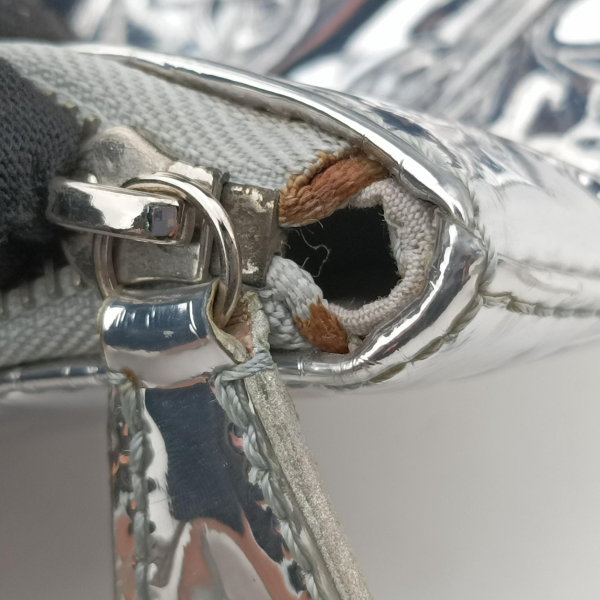 Bellevue PM Silver Monogram Miroir M95759 FO0018ベルヴュー PM シルバー モノグラム ミロワール M95759 FO0018
