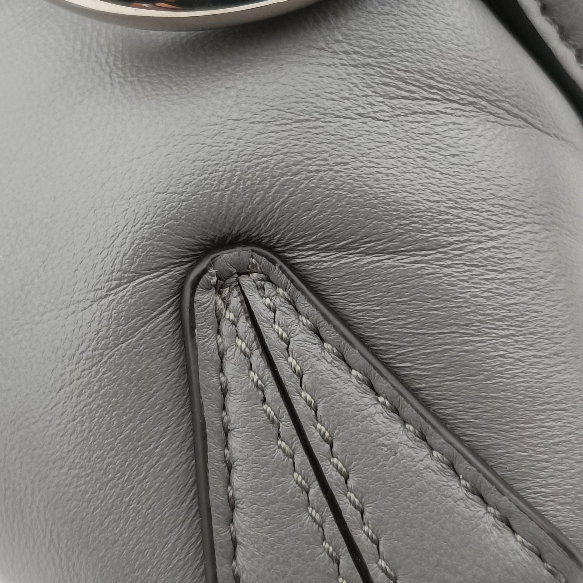 Horsebit Grey Leather 764339 D041247042ホースビット グレー レザー 764339 D041247042