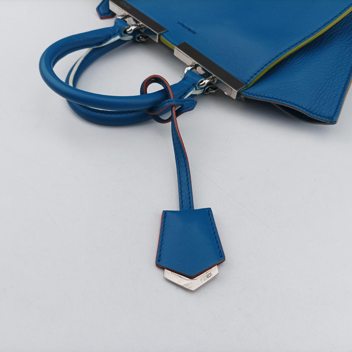 Pre-owned Fendi Petite 3Jours Blue Leather 8BH333 shoulderbag | stylenewstar