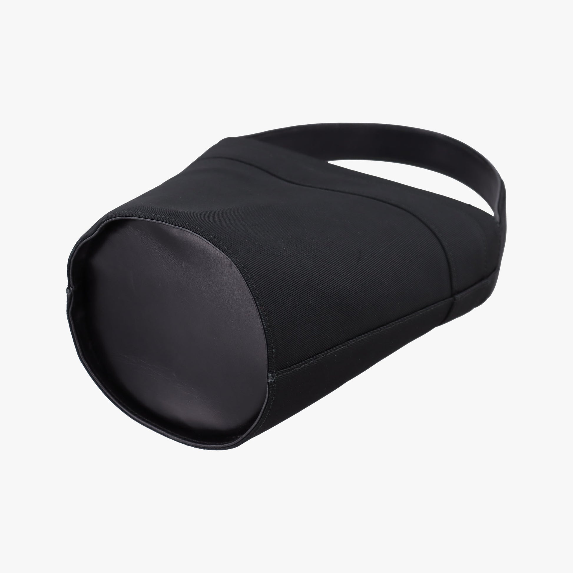 Vara Black fabric BA21 4180ヴァラ ブラック ファブリック BA21 4180