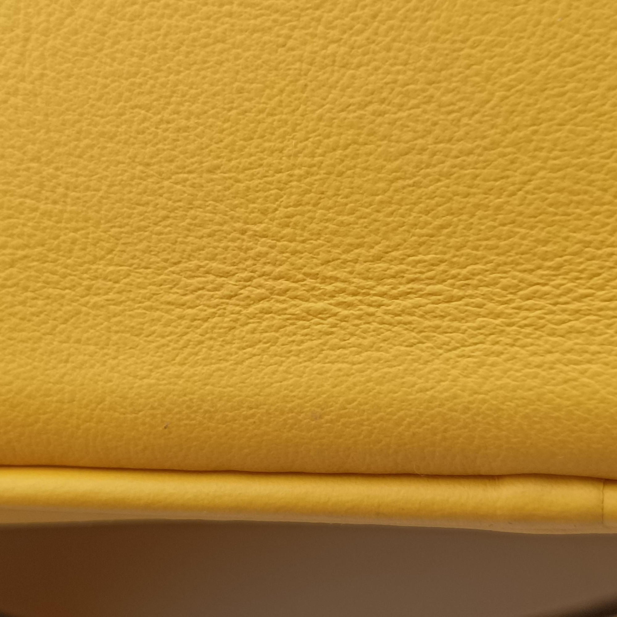Aurock Camera Case Mini Yellow Suede × Leather 8BS058 8BS058 AHSB 219-8241オーロック カメラケースミニ イエロー スエード × レザー 8BS058 8BS058 AHSB 219-8241