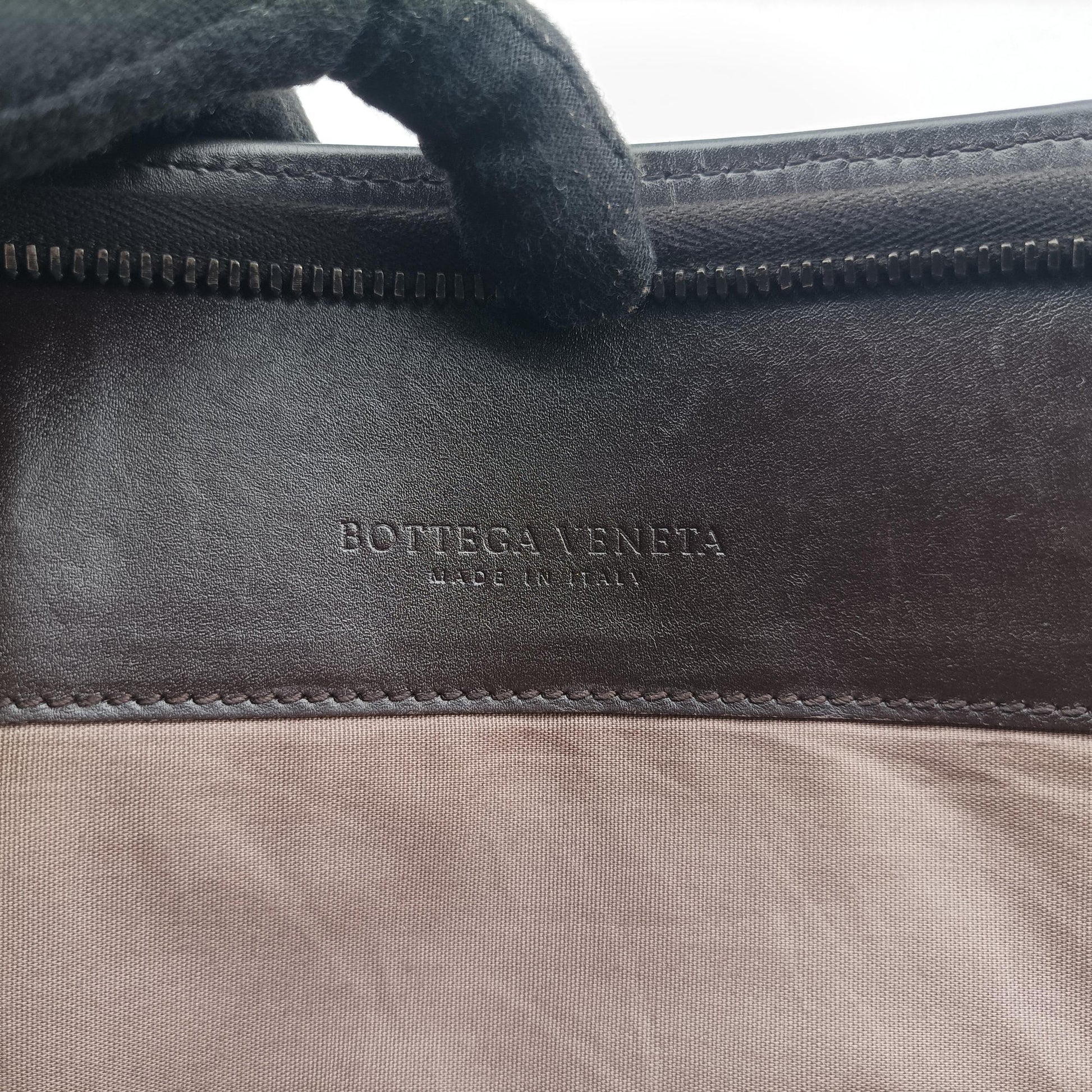 Intrecciato Brown lambskin B04463068Fイントレチャート ブラウン ラムスキン B04463068F