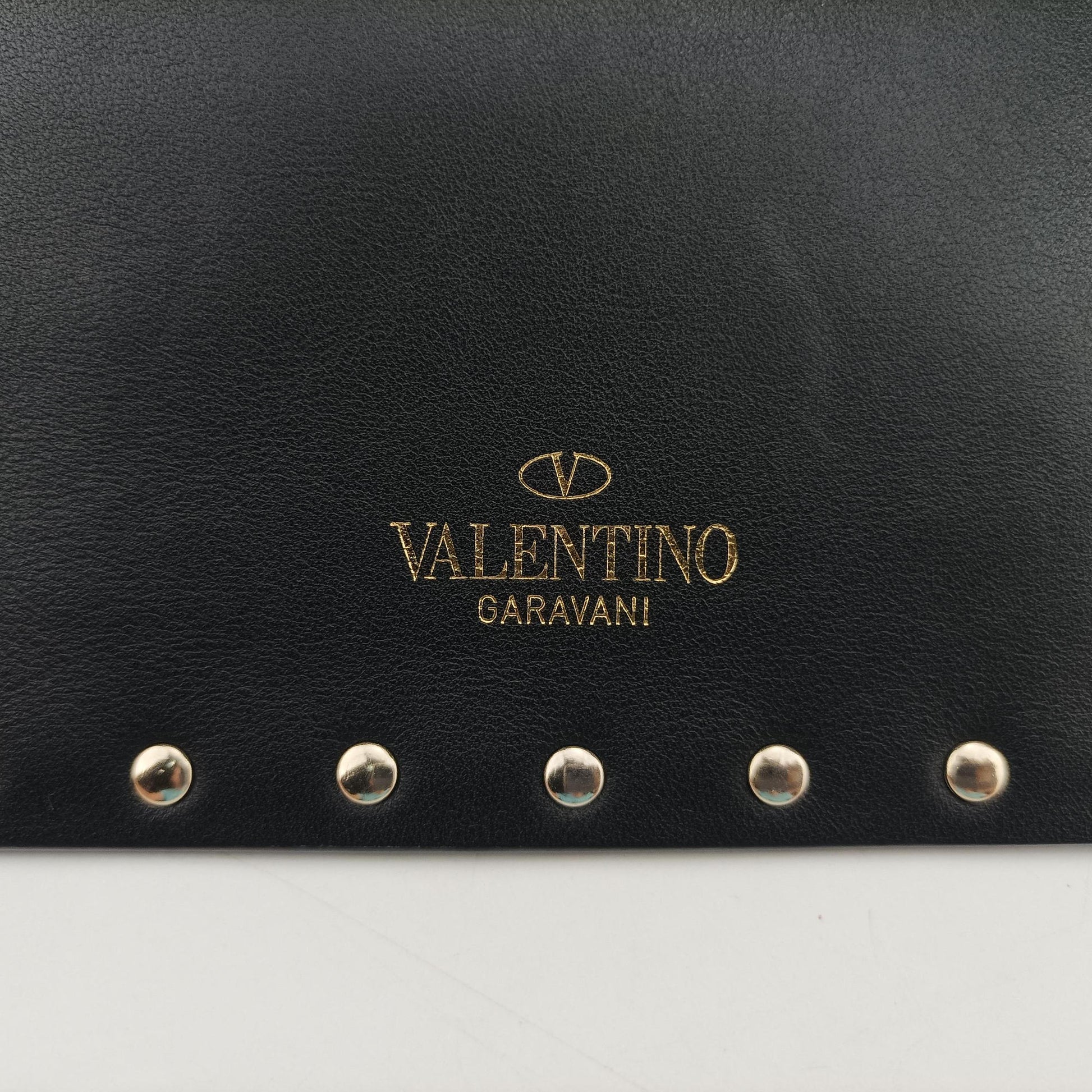 Rockstud Envelope Wallet Black leather TV-PP87BOL2ロックスタッド エンベロープウォレット ブラック レザー TV-PP87BOL2