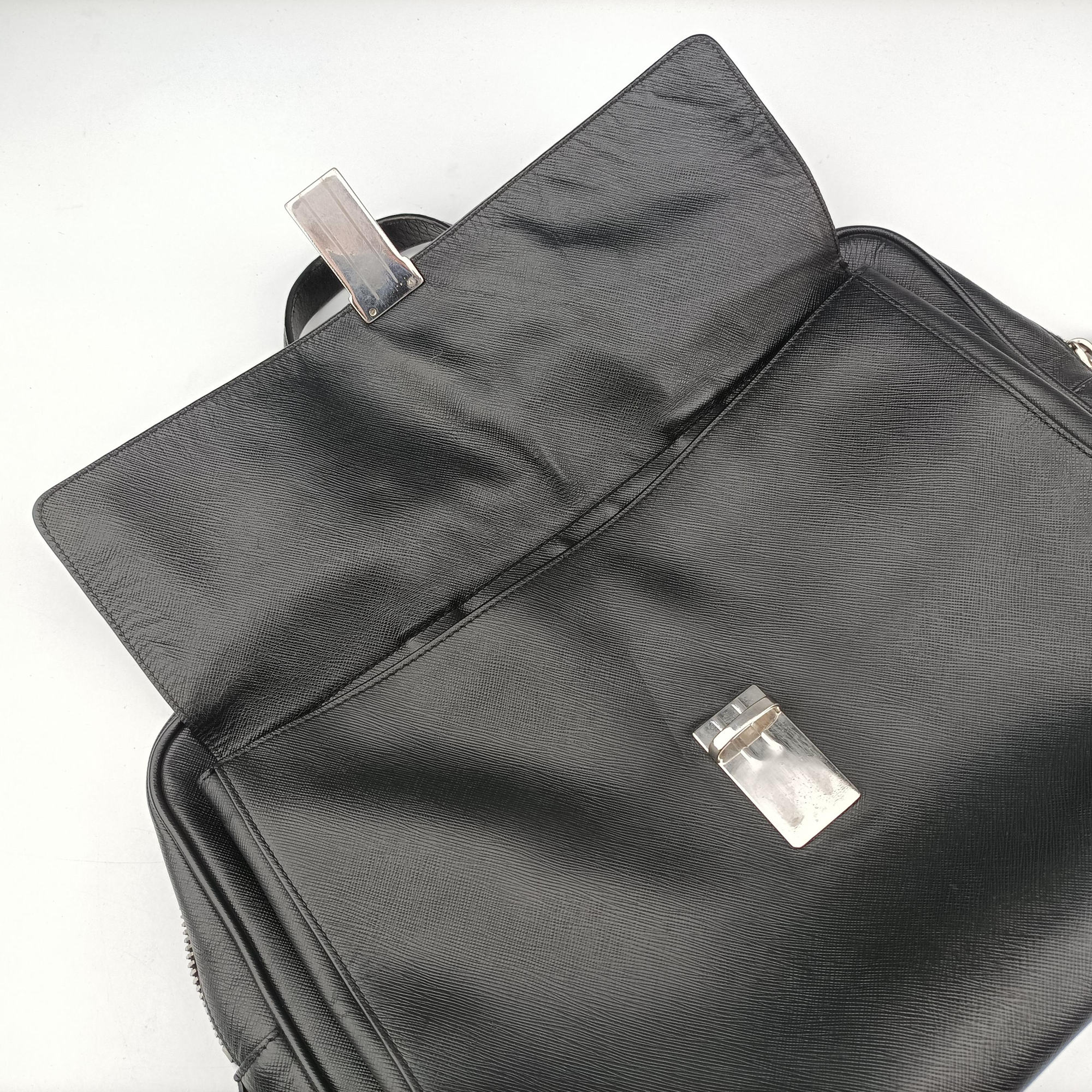 Push-Lock Briefcases Black Saffiano Leather 164 58/Nプッシュロックブリーフケース ブラック サフィアーノレザー 164 58/N