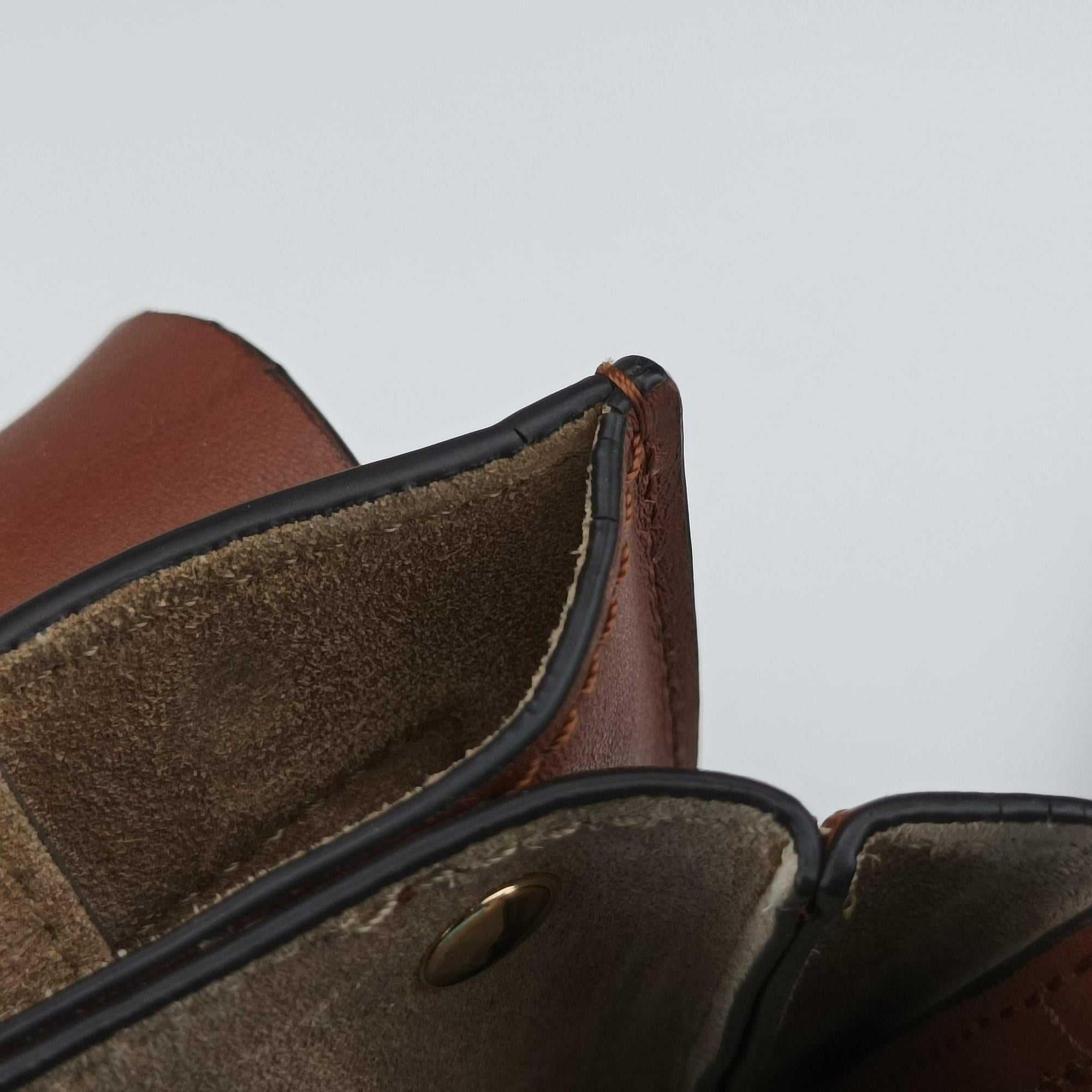FAYE Brown Suede × leather Lot number unknownフェイ ブラウン スエード×レザー 製番不明
