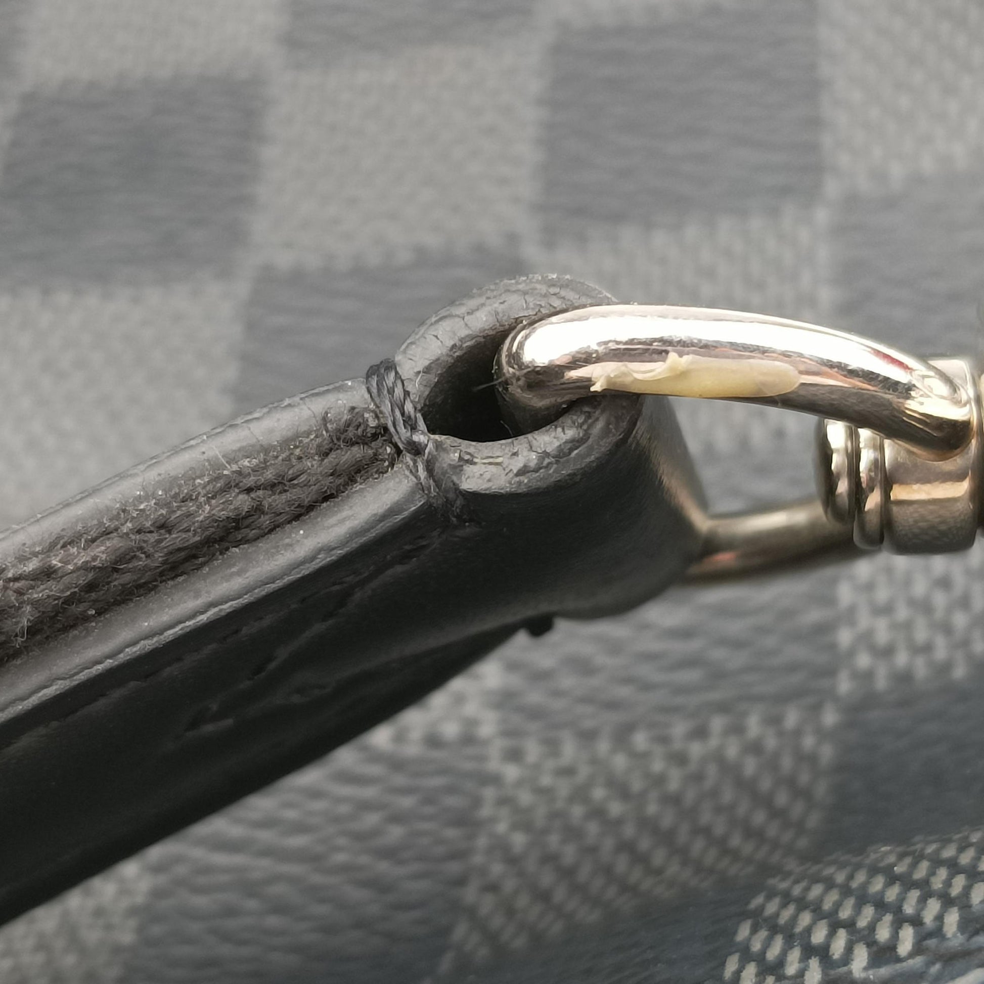 Pre-owned Louis Vuitton Avenue Slingbag Graphite Damier Graphite N41719 bum bag/waist bag | stylenewstar