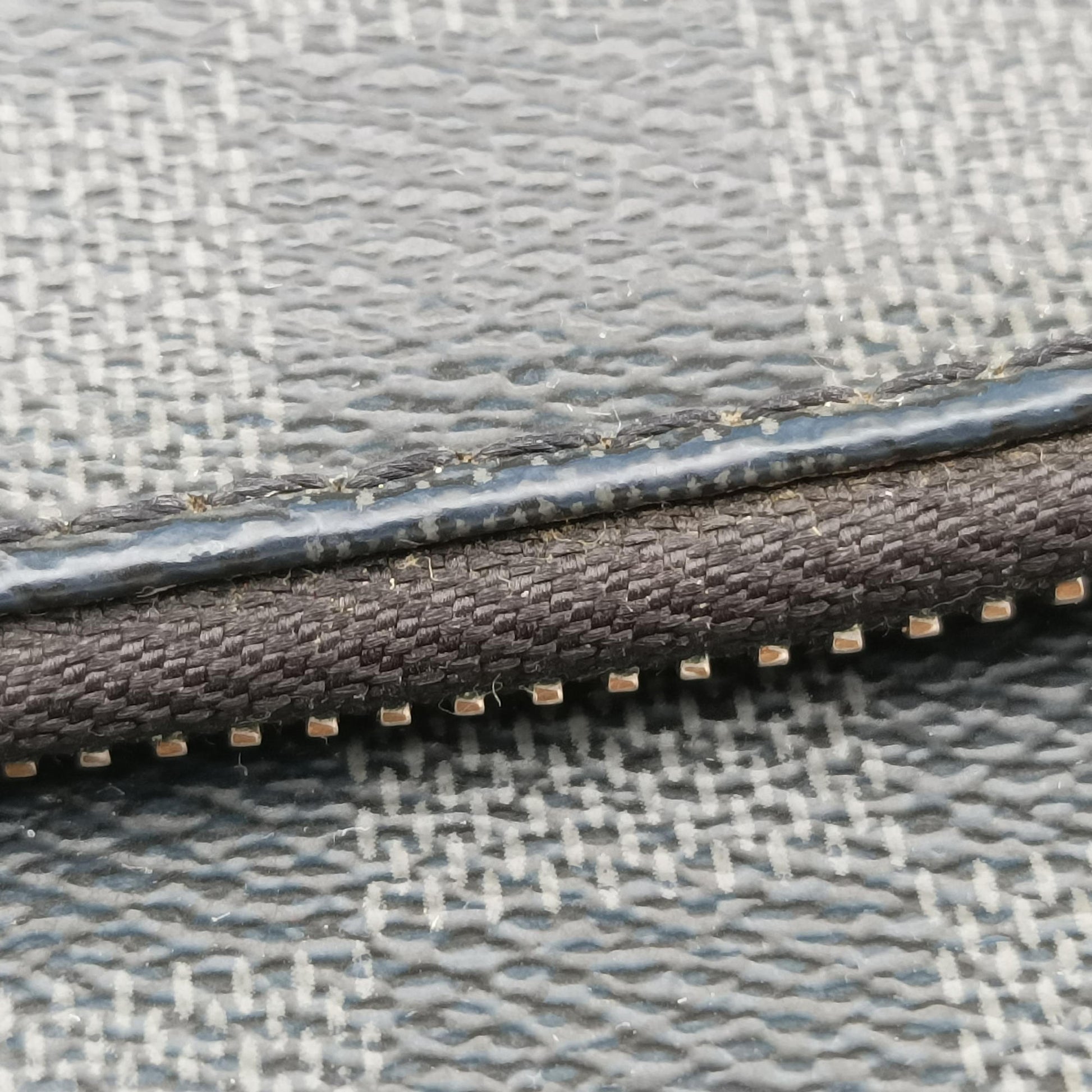 Pre-owned Louis Vuitton Avenue Slingbag Graphite Damier Graphite N41719 bum bag/waist bag | stylenewstar