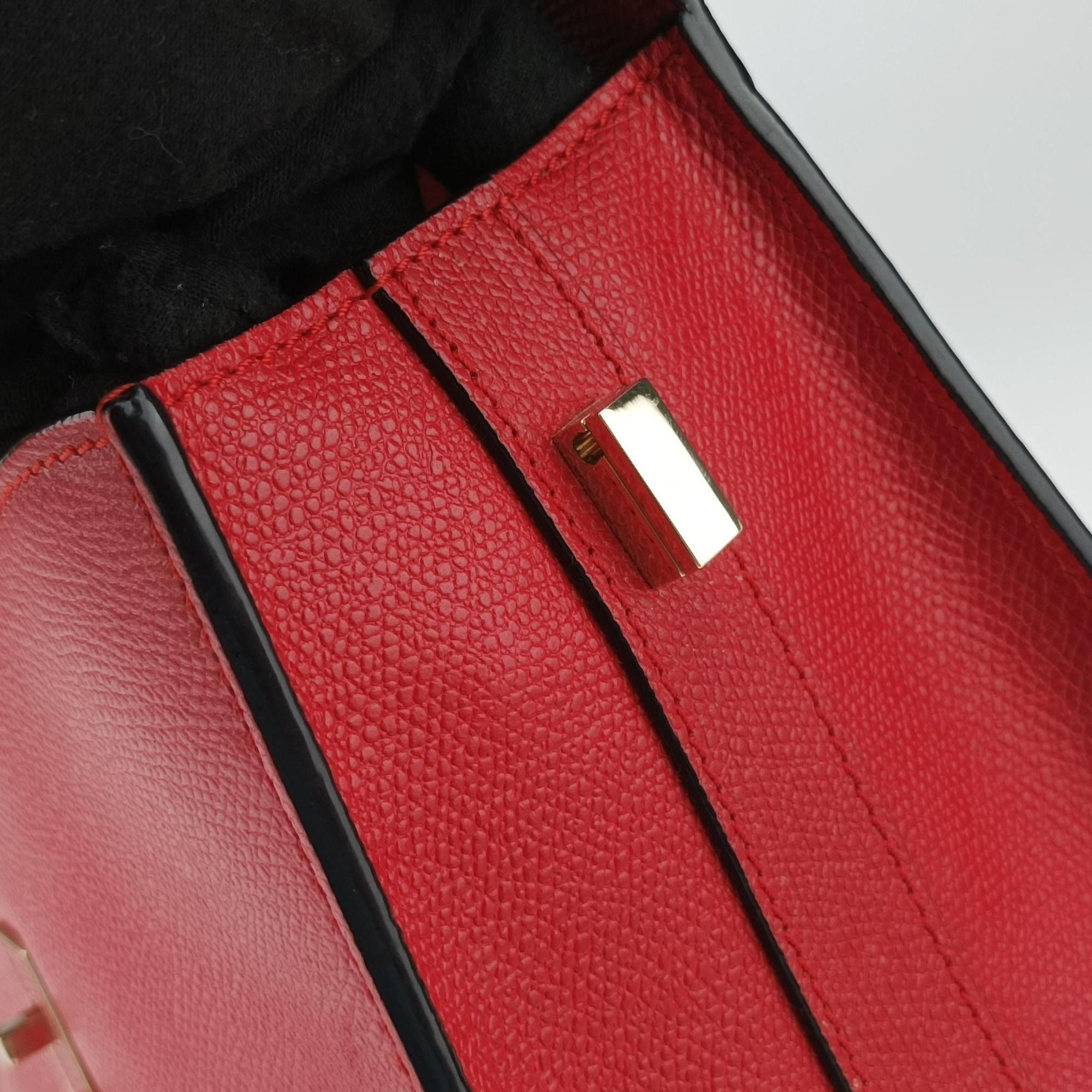 Iside Red Calfskin N 440202イジィデ レッド カーフスキン N 440202