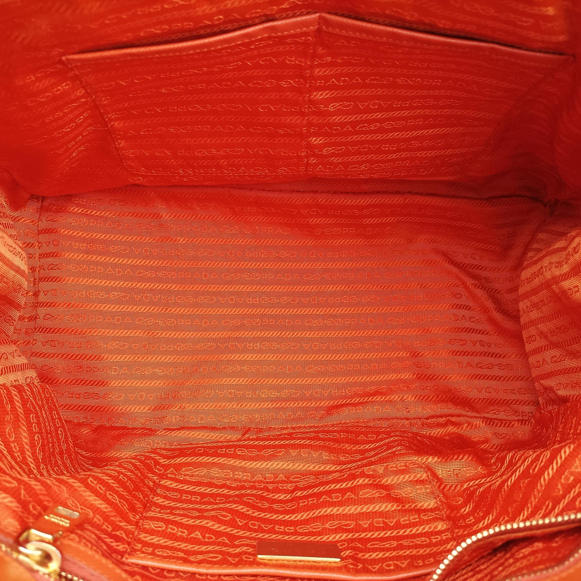 Galleria Orange SAFFIANO Leather BN1844 117ガレリア オレンジ サフィアーノレザー BN1844 117