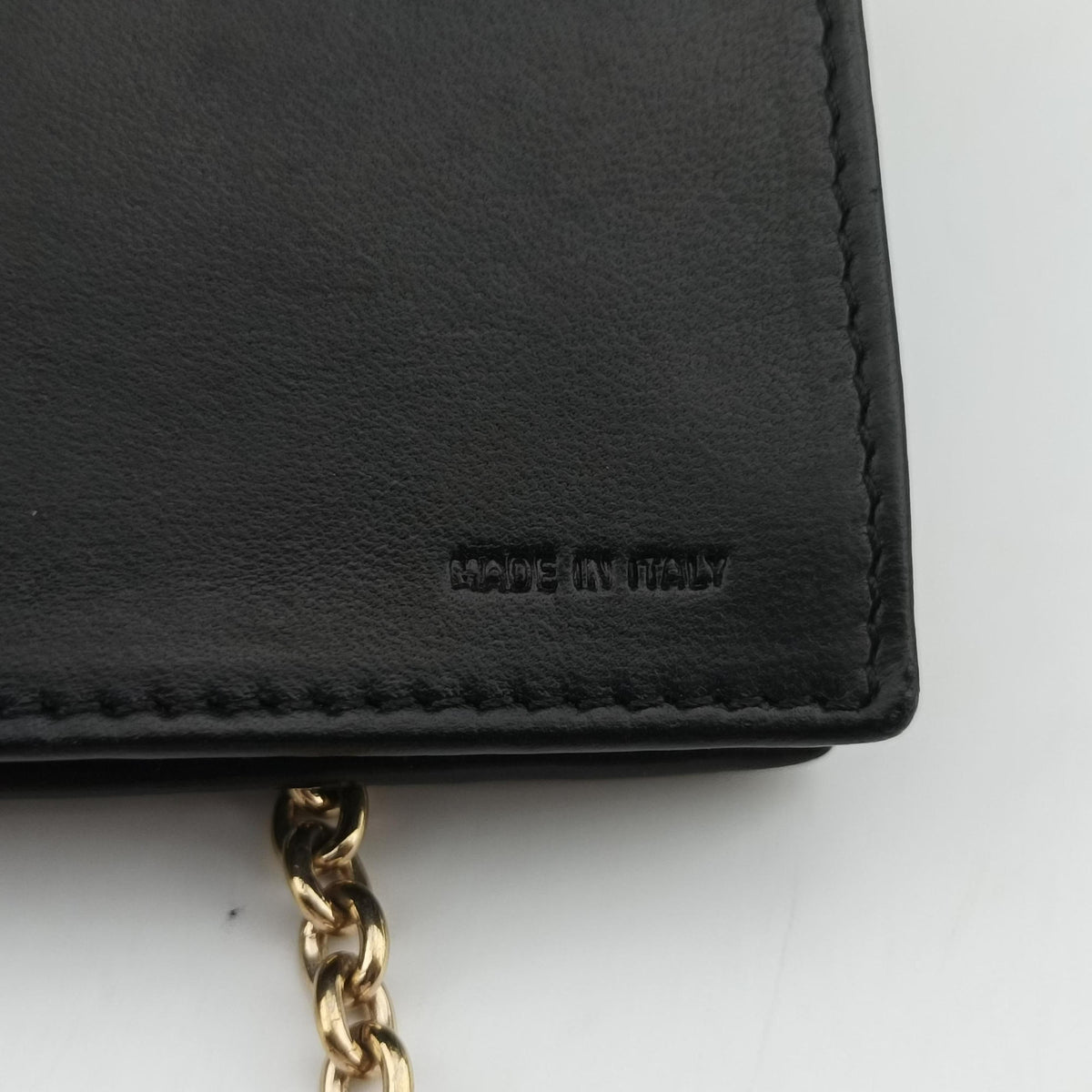 Embossed Logo Black lambskin 8M0219 2401-8M0219-YMY-088エンボス ロゴ ブラック ラムスキン 8M0219 2401-8M0219-YMY-088