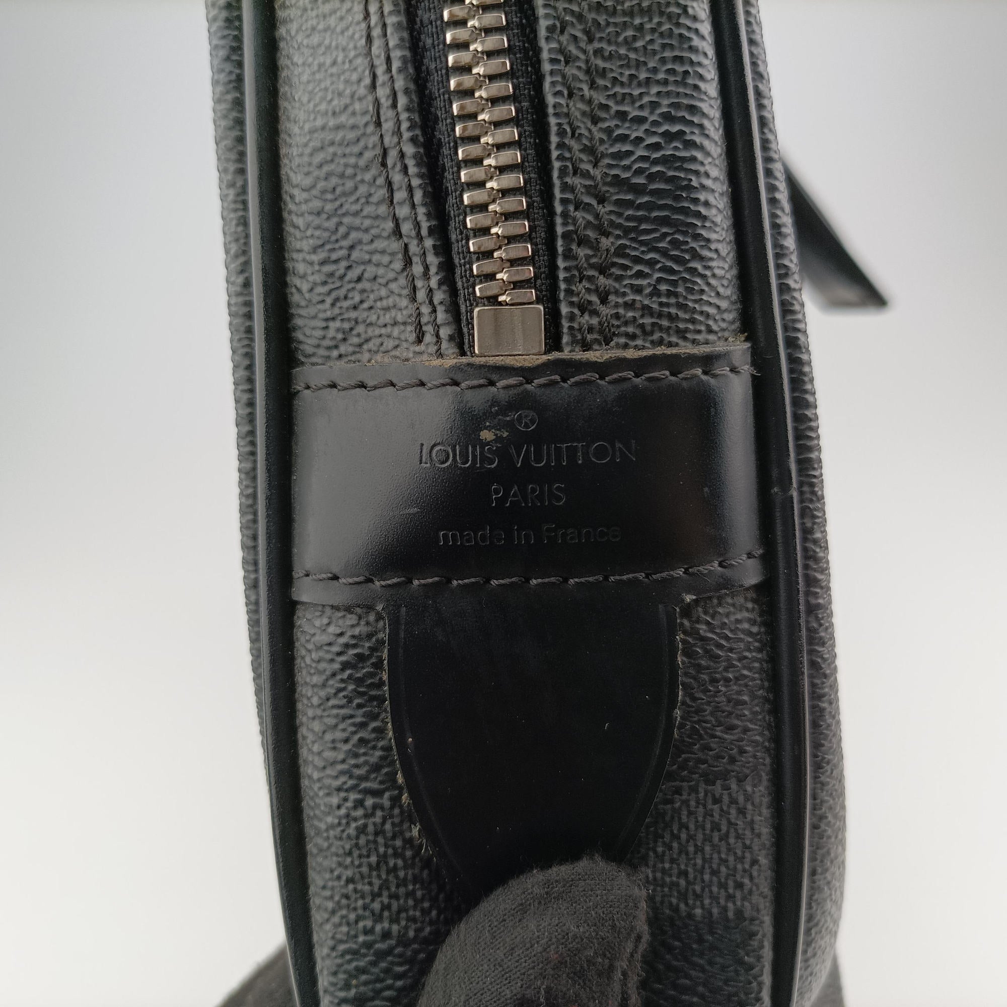Porte Documents Voyage Noir Damier Graphite N41125 BA2152ポルト ドキュマン ヴォワヤージュ ノワール ダミエグラフィット N41125 BA2152