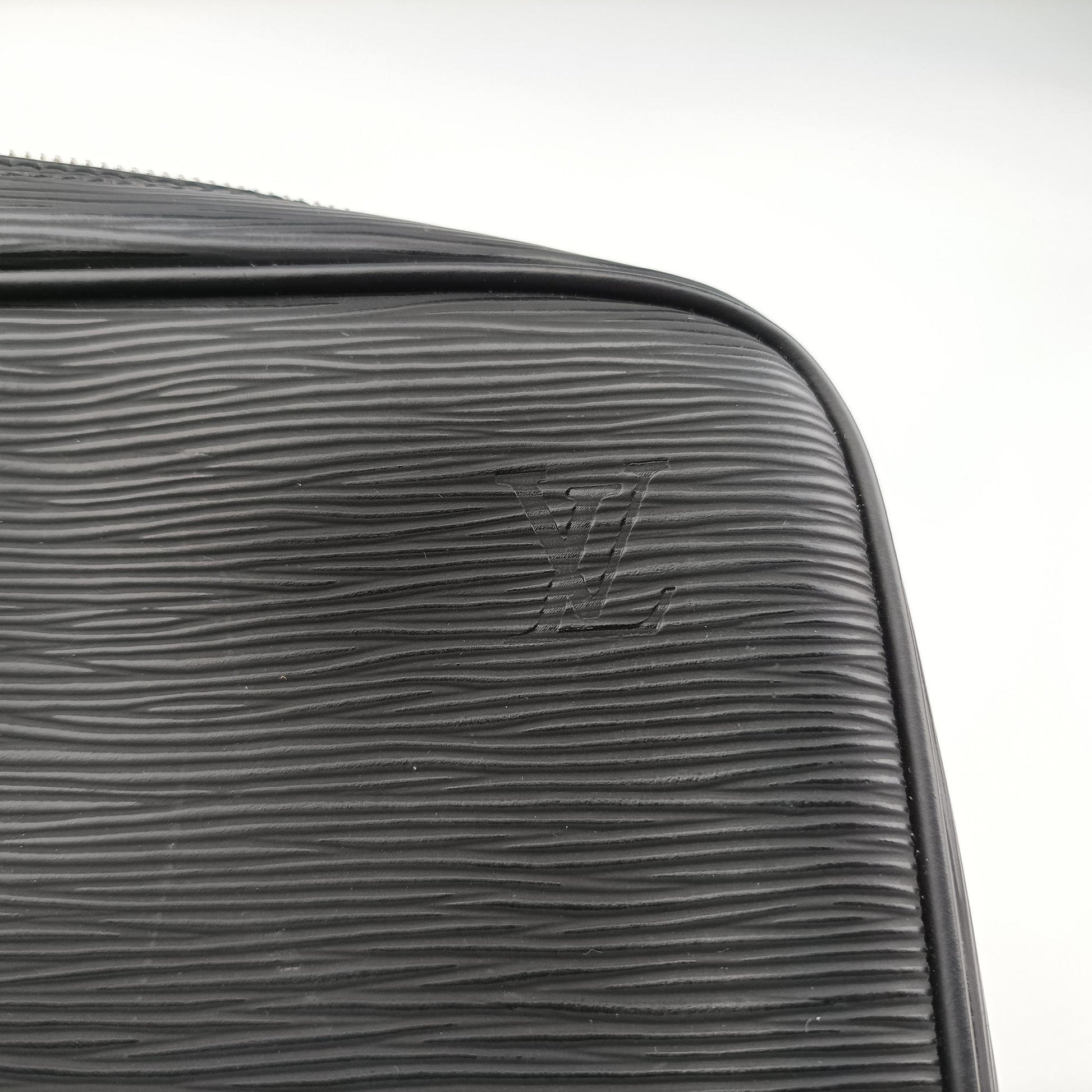 Porto Document Voyage Noir Epi M59162 BA2111ポルトドキュメントボヤージュ ノワール エピ M59162 BA2111