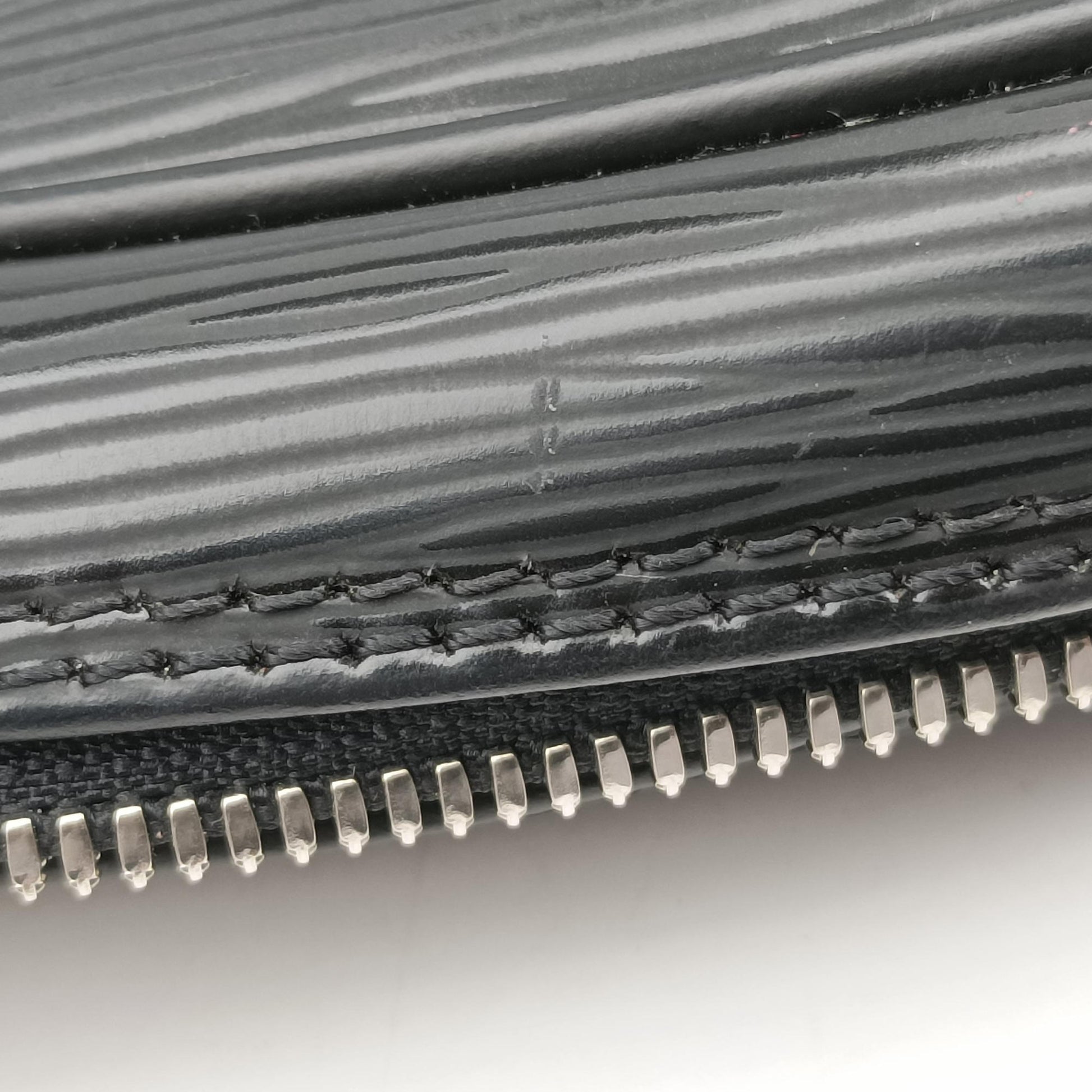 Porto Document Voyage Noir Epi M59162 BA2111ポルトドキュメントボヤージュ ノワール エピ M59162 BA2111