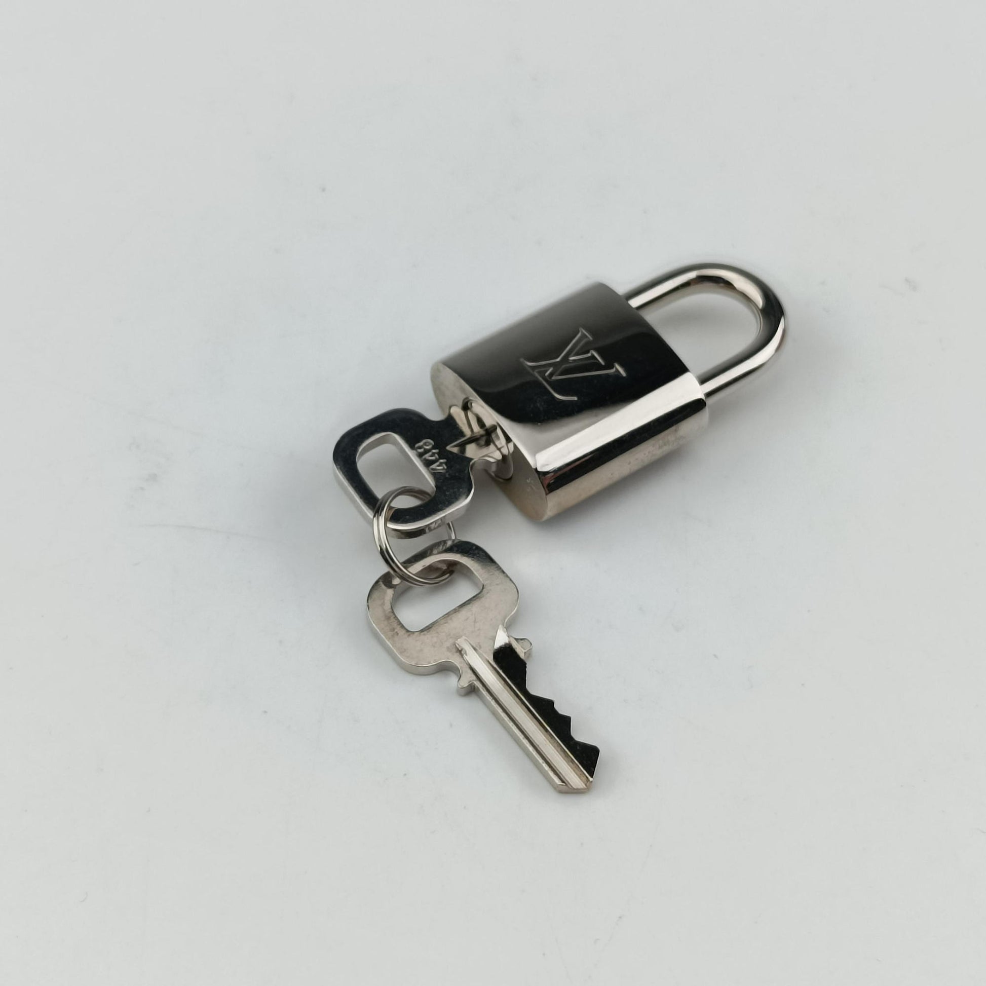 Porto Document Voyage Noir Epi M59162 BA2111ポルトドキュメントボヤージュ ノワール エピ M59162 BA2111