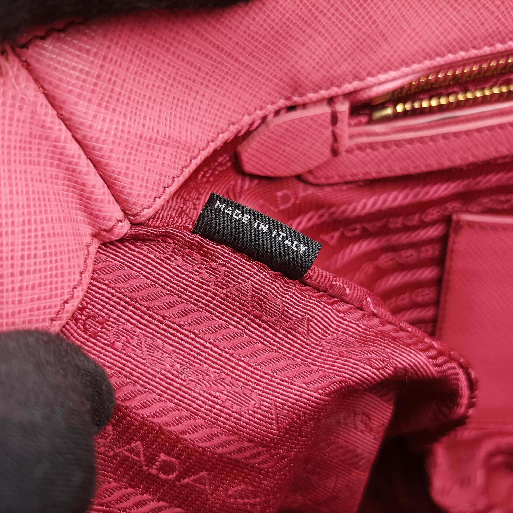 Galleria Pink SAFFIANO Leather BN1844 180ガレリア ピンク サフィアーノレザー BN1844 180
