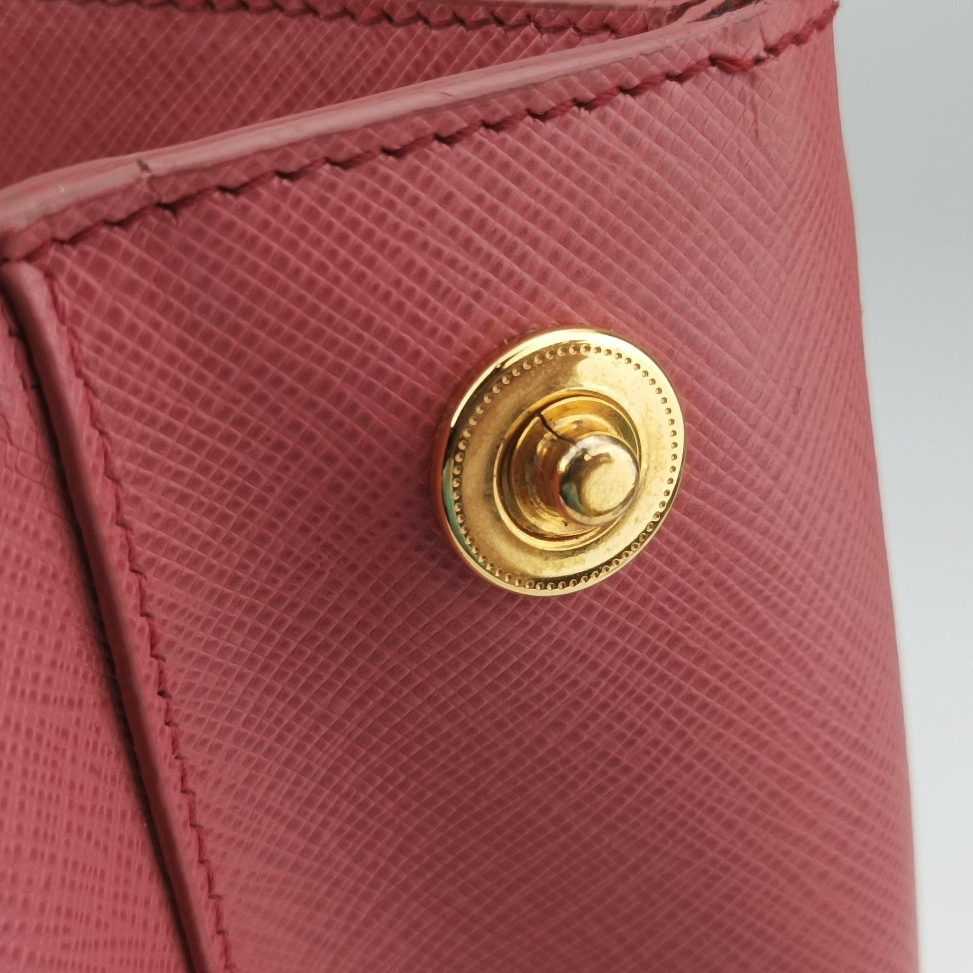 Galleria Pink SAFFIANO Leather BN1844 180ガレリア ピンク サフィアーノレザー BN1844 180