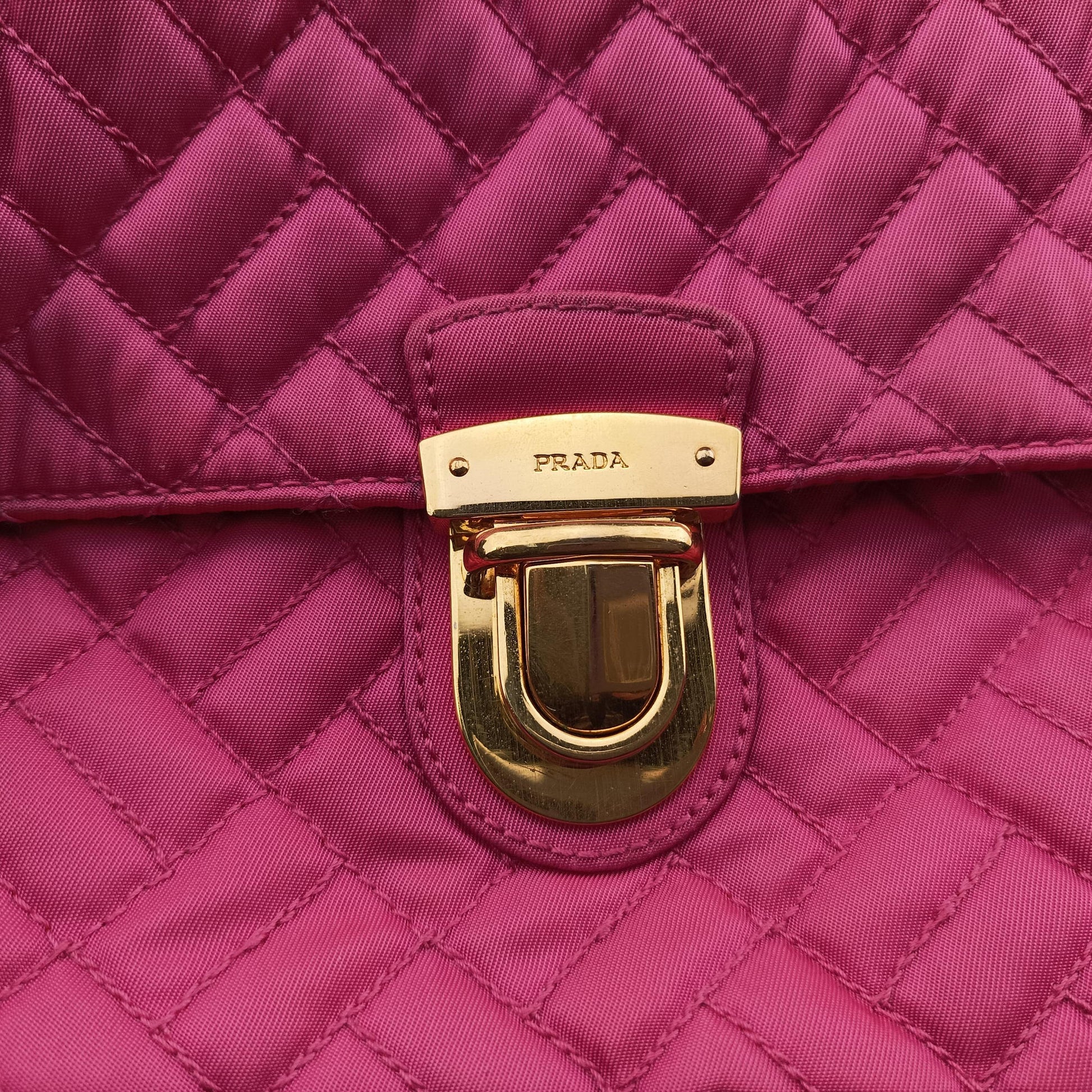 Chain Quilting Flap Rose nylon 197/Bチェーン キルティング フラップ ローズ レッド ナイロン 197/B