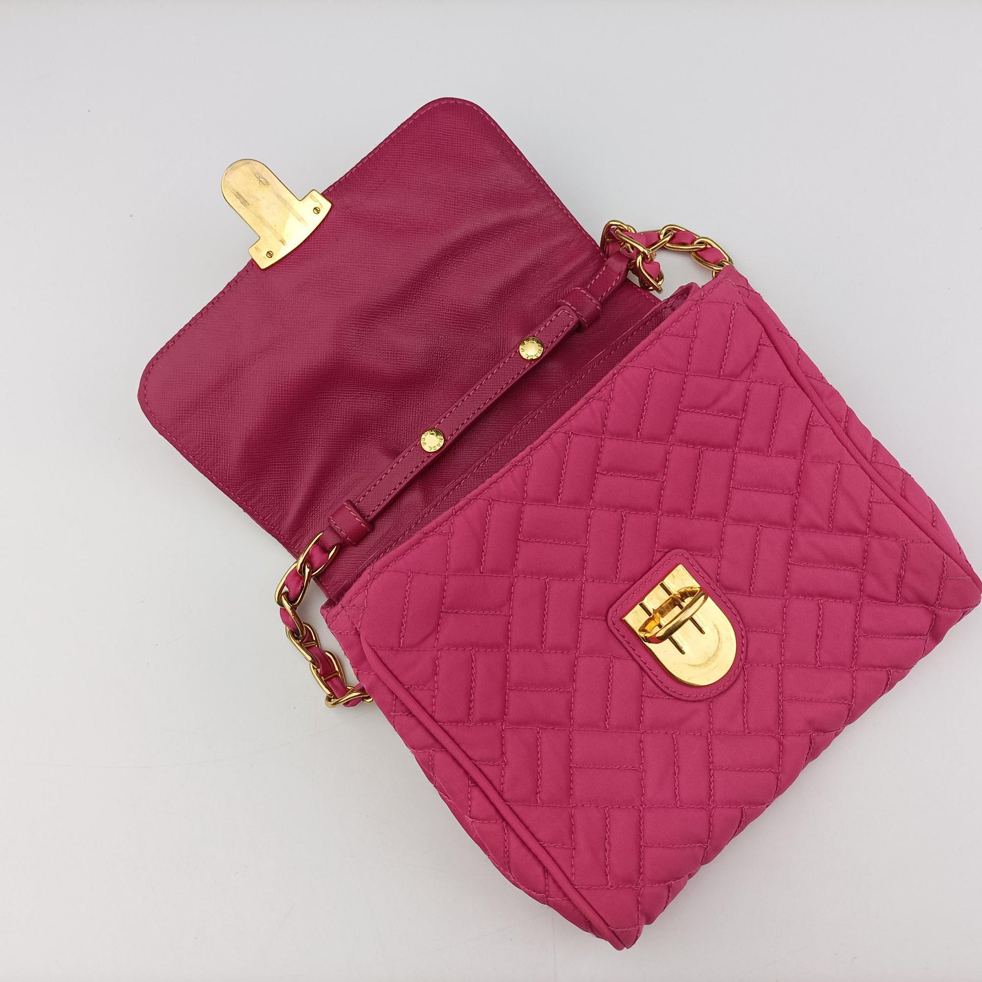 Chain Quilting Flap Rose nylon 197/Bチェーン キルティング フラップ ローズ レッド ナイロン 197/B