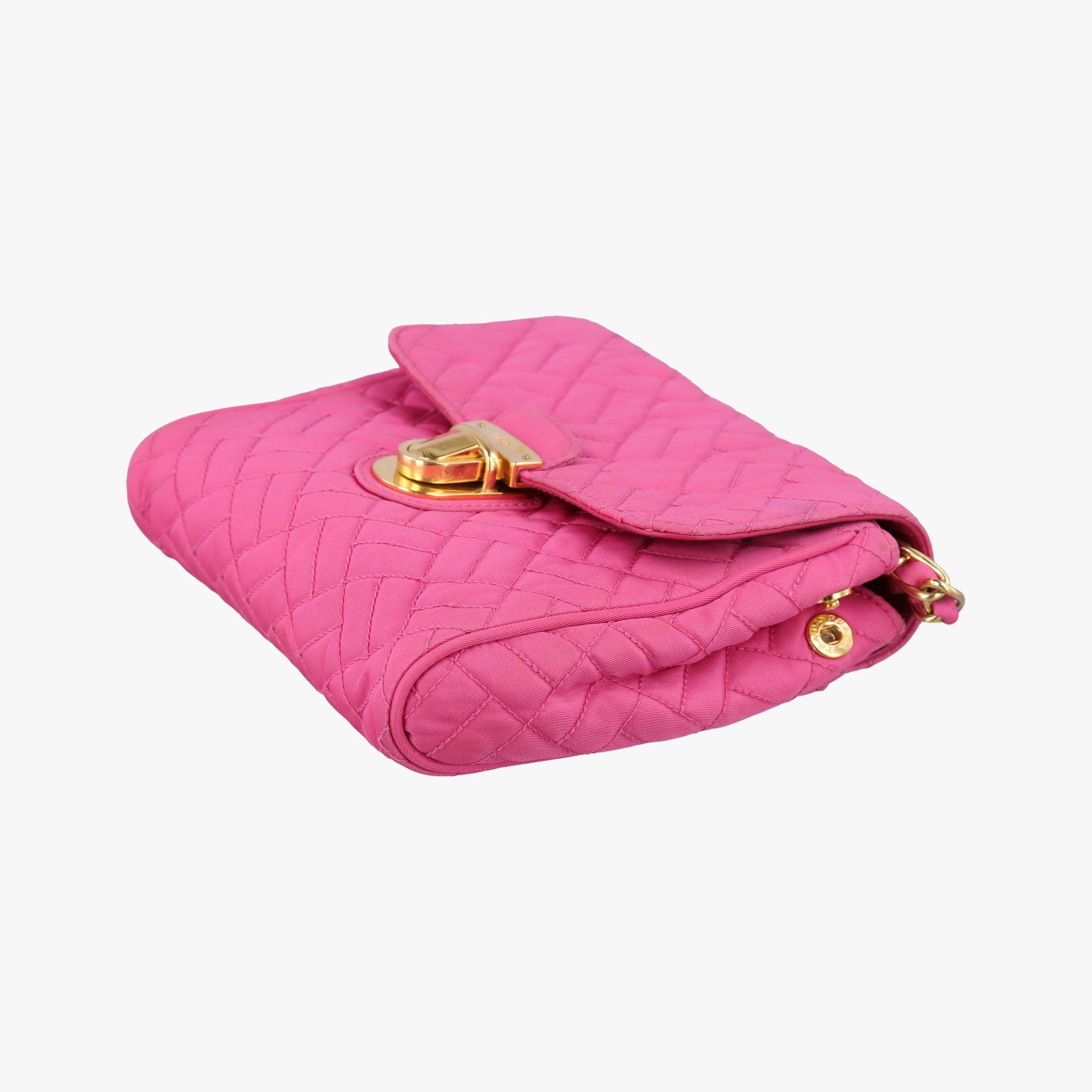 Chain Quilting Flap Rose nylon 197/Bチェーン キルティング フラップ ローズ レッド ナイロン 197/B