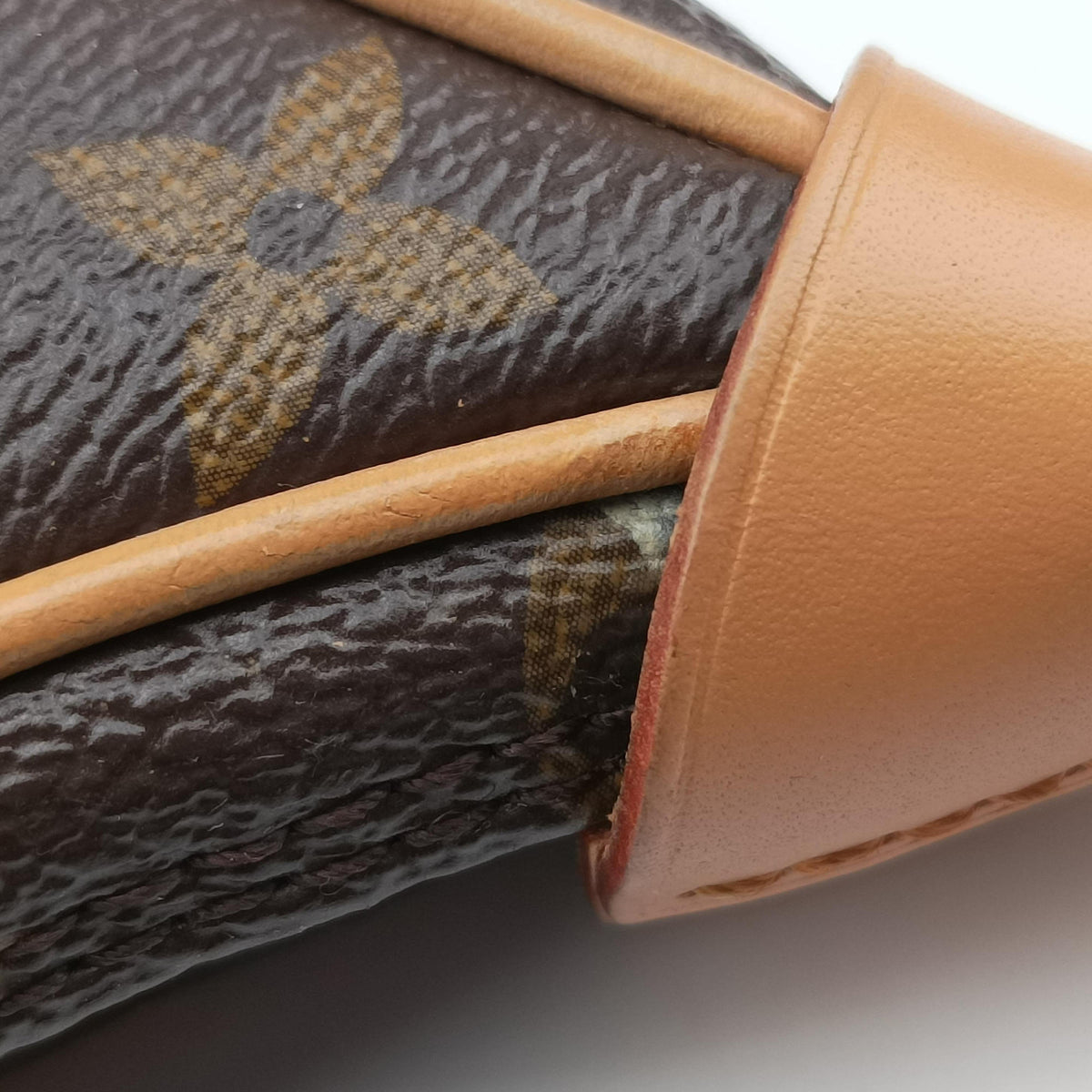 LOOP Brown×Beige Monogram Canvas M81098 IC Chipループ モノグラム/ブラウン×ベージュ モノグラムキャンバス M81098 ICチップ
