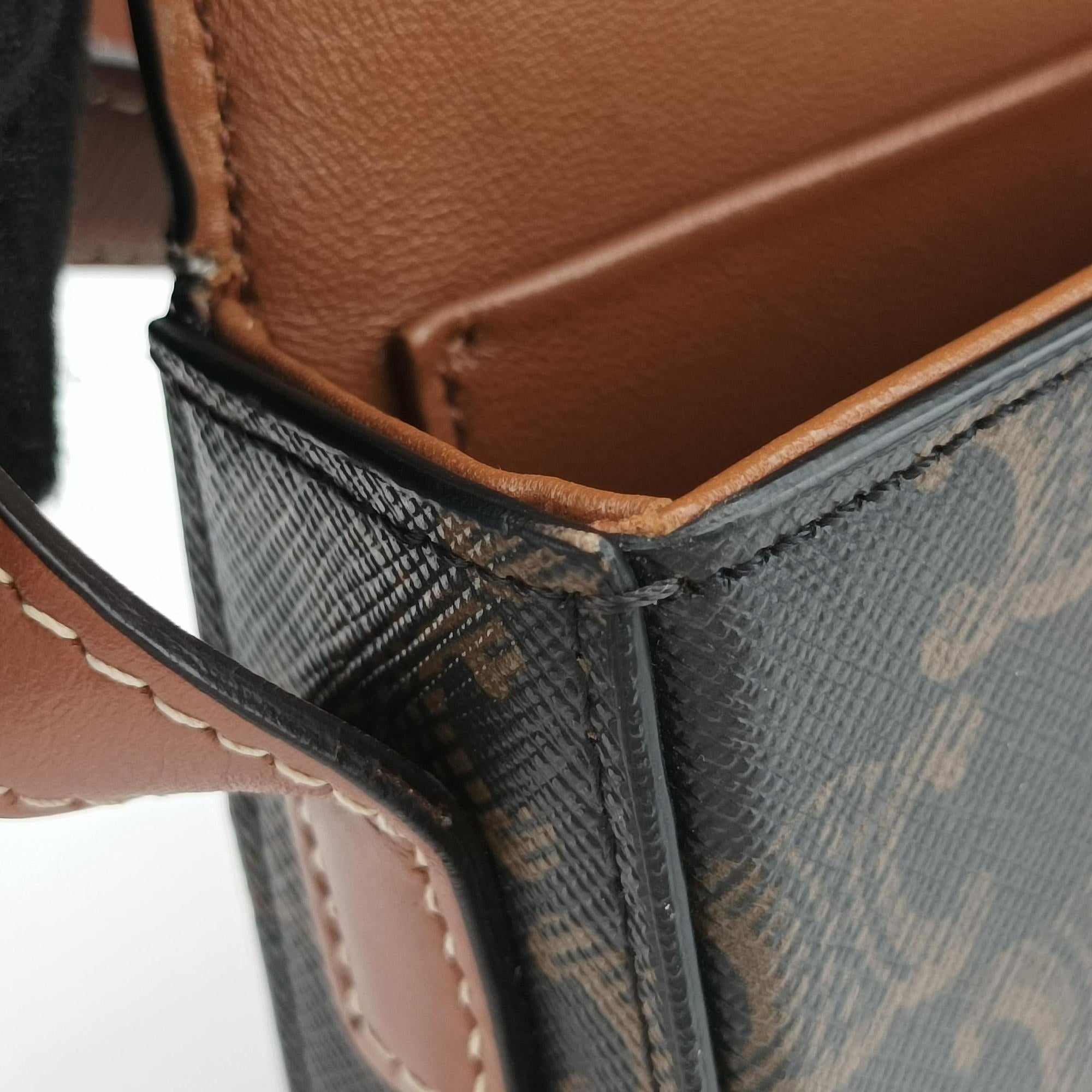 TRIOMPHE Brown PVC coated canvas F-CE-1201トリオンフ ブラウン PVCコーティングキャンバス F-CE-1201