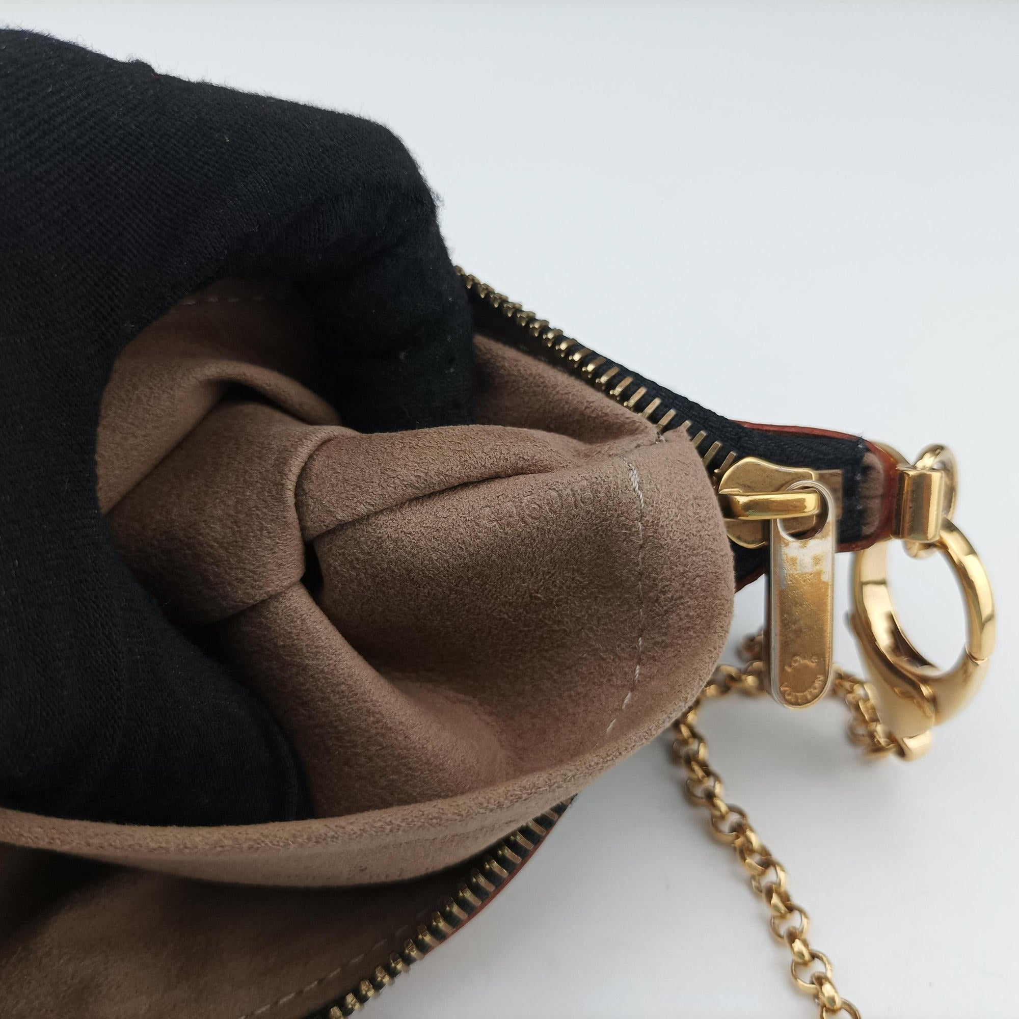 Pochette Mira MM Noir Monogram Multicolor M60097 AA6018ポシェット ミラ MM ノワール モノグラム マルチカラー M60097 AA6018