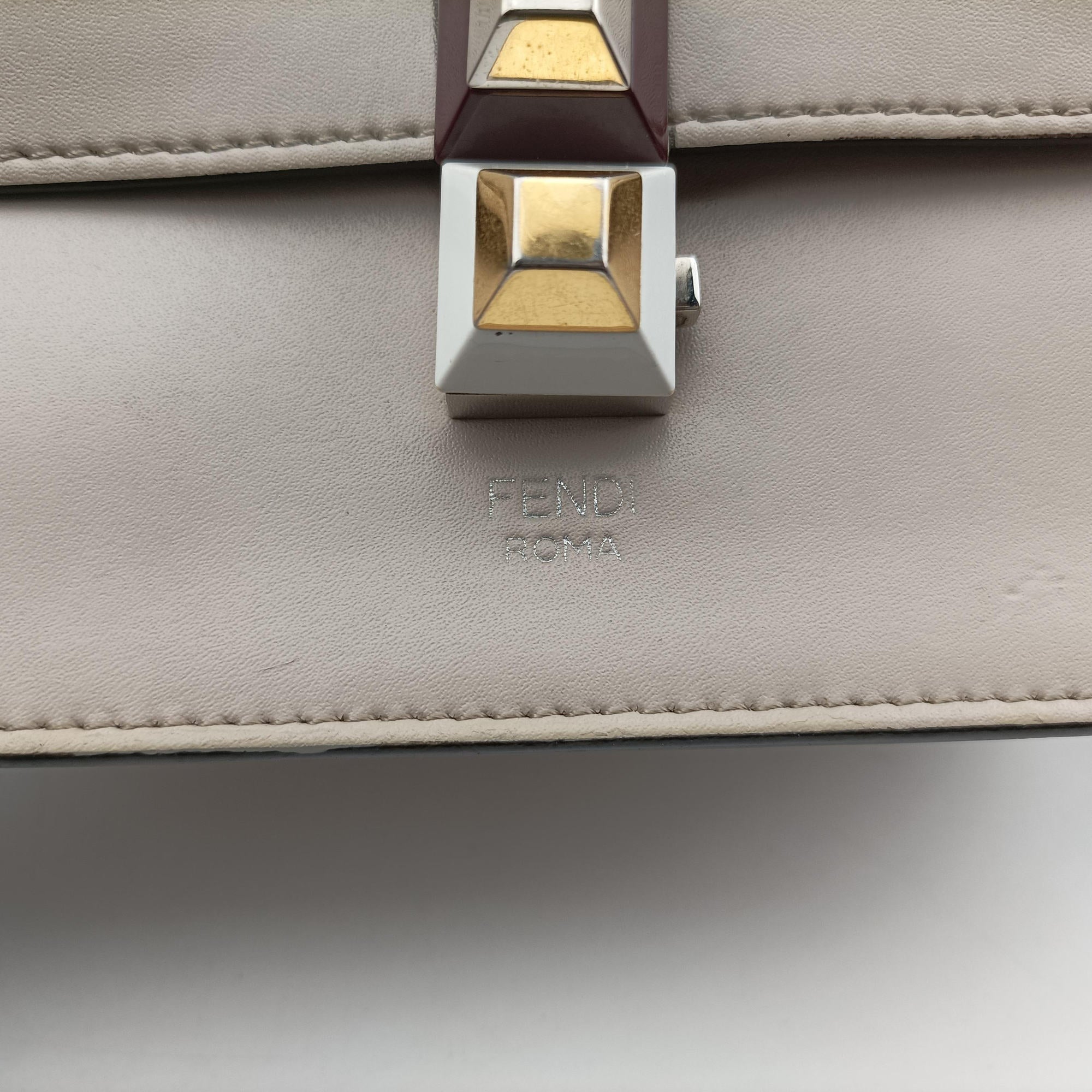 Studded Kan I Beige Leather 8M0381 8M0381-SR0 179-8241スタッズ キャナイ ベージュ レザー 8M0381 8M0381-SR0 179-8241