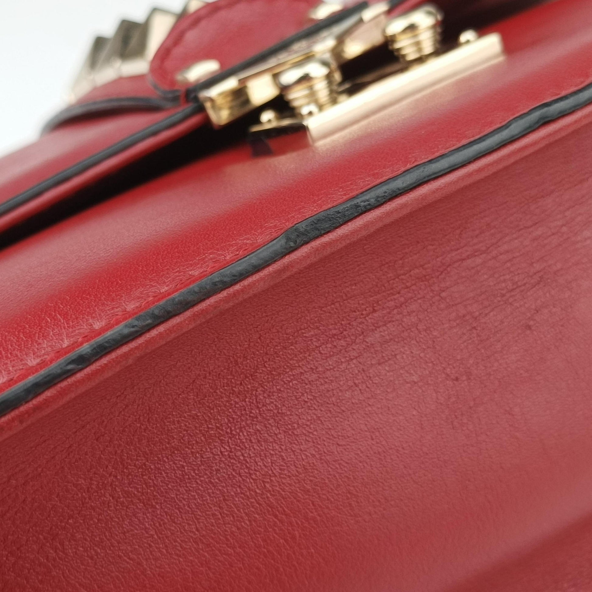 Rockstud Glam Lock Red Leather BL-Z398VIT2ロックスタッズグラムロックミディアム レッド レザー BL-Z398VIT2