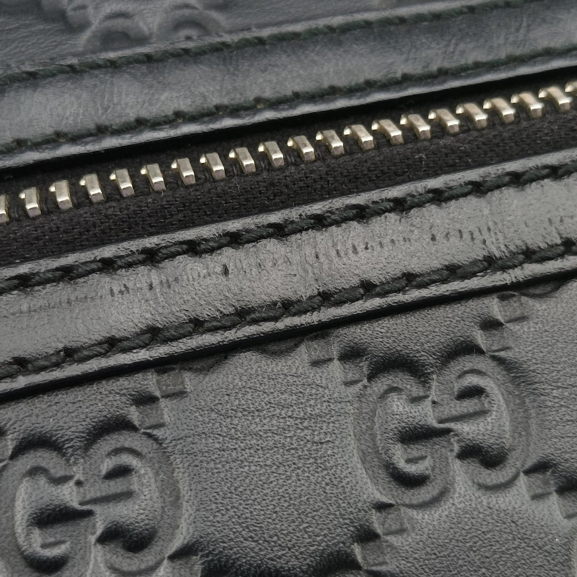 Pre-owned Gucci Guccissima Black Leather 246410 handbag | stylenewstar