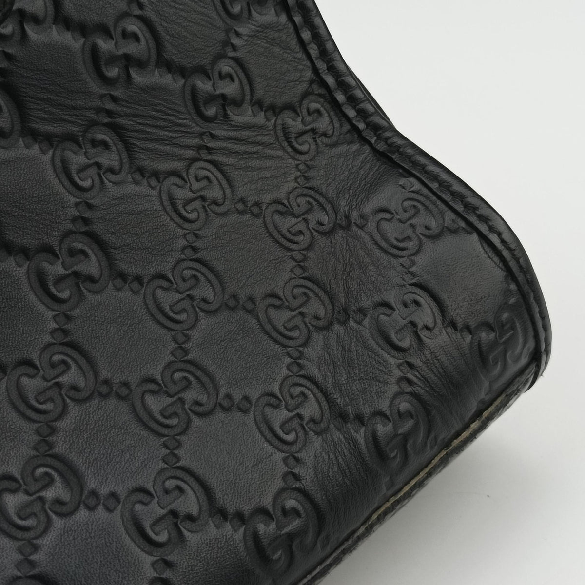 Pre-owned Gucci Guccissima Black Leather 246410 handbag | stylenewstar