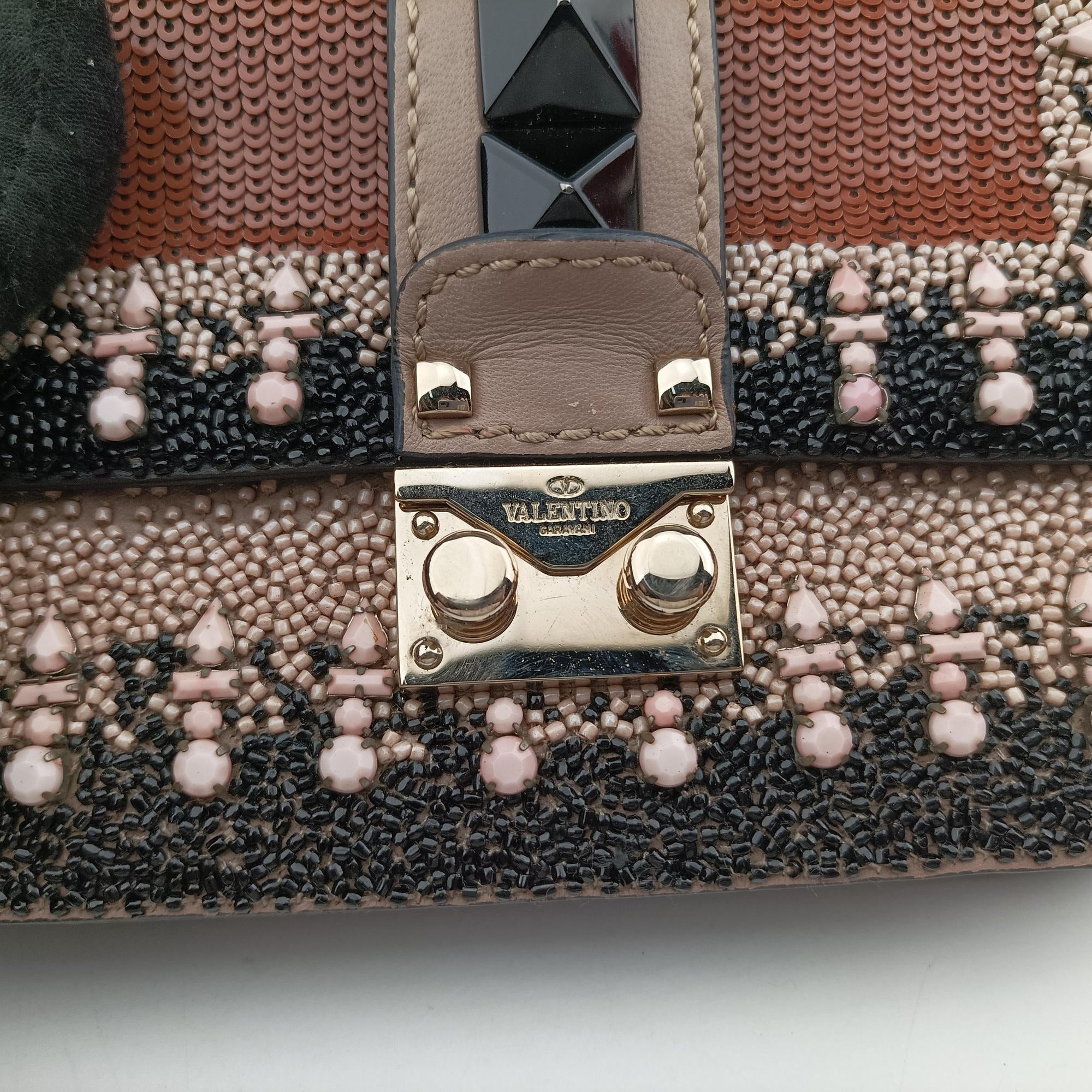 Vintage Valentino Glam Lock Multicolor Bead & Sequins Embroidery × Calf Leather  shoulderbag | stylenewstar