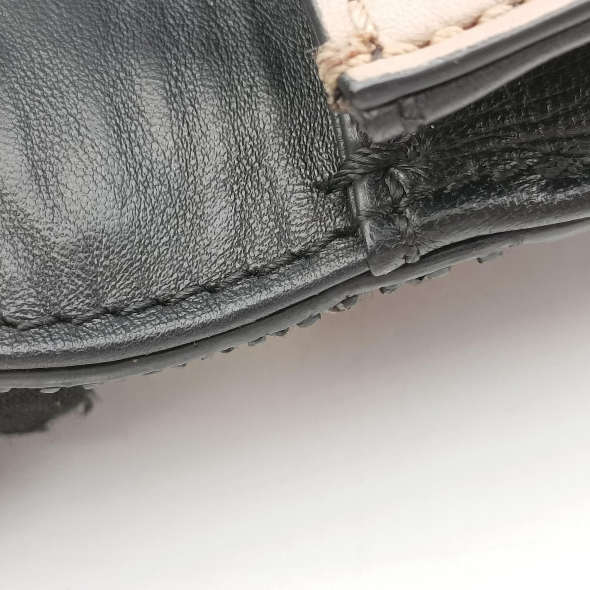 Vintage Valentino Glam Lock Multicolor Bead & Sequins Embroidery × Calf Leather  shoulderbag | stylenewstar