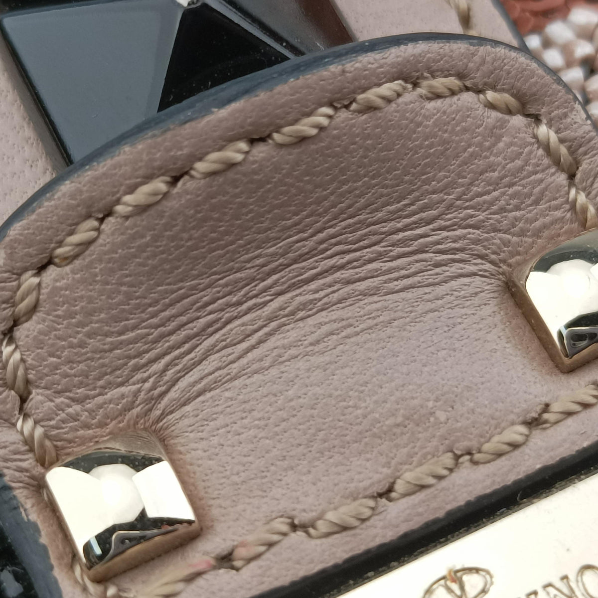 Vintage Valentino Glam Lock Multicolor Bead & Sequins Embroidery × Calf Leather  shoulderbag | stylenewstar
