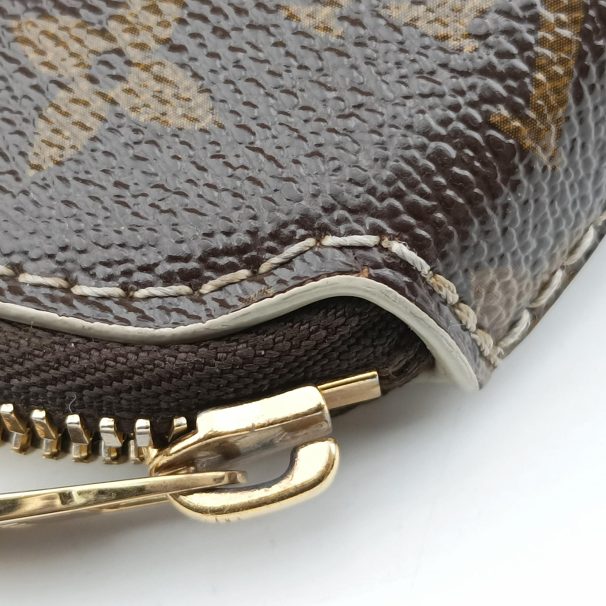 Pre-owned Louis Vuitton Lockit Monogram/Brown Shiny Monogram M40597 handbag | stylenewstar