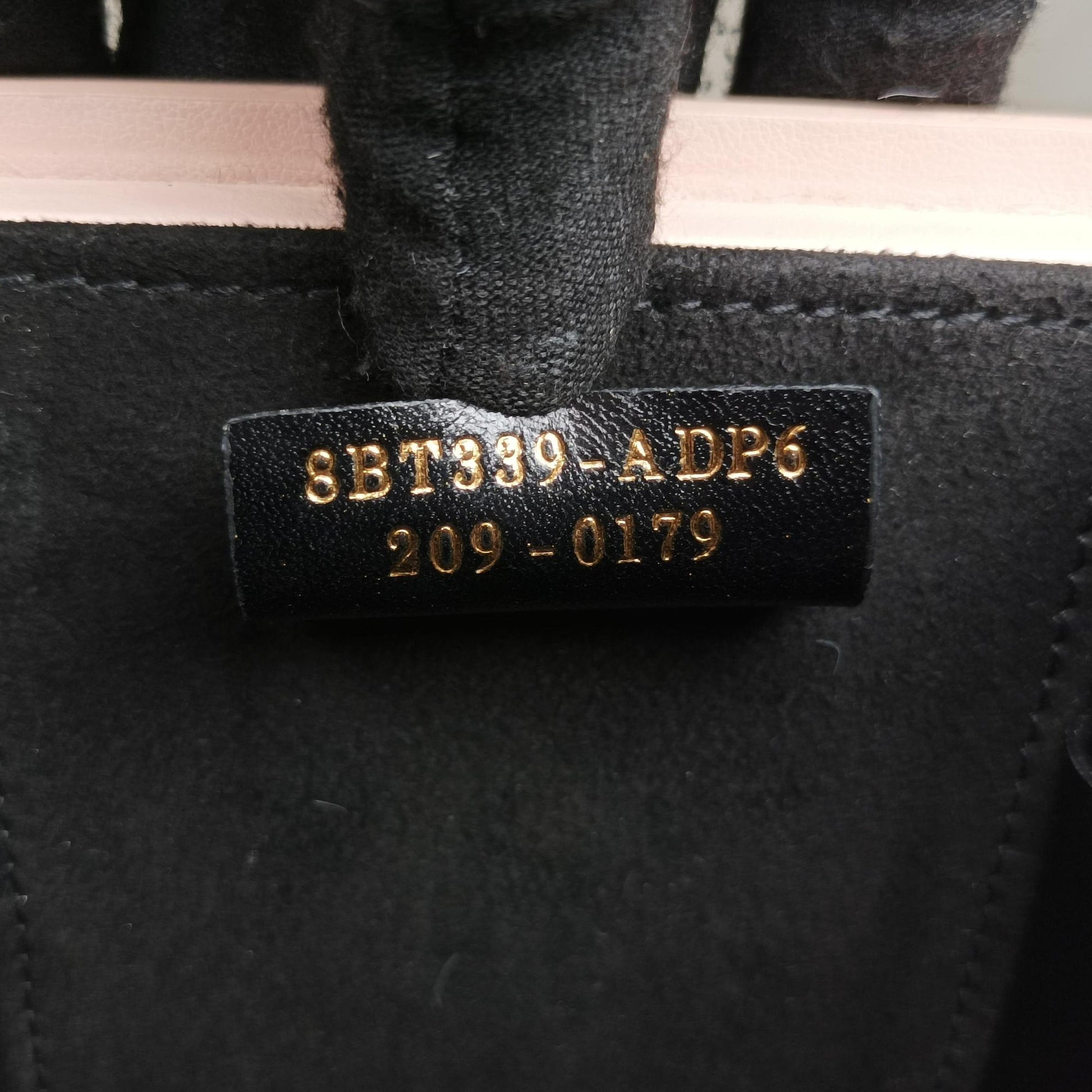 FENDI Box Packaging Pink Leather 8BT339 8BT339-ADP6 209-0179FENDIボックス パッケージング ピンク レザー 8BT339 8BT339-ADP6 209-0179